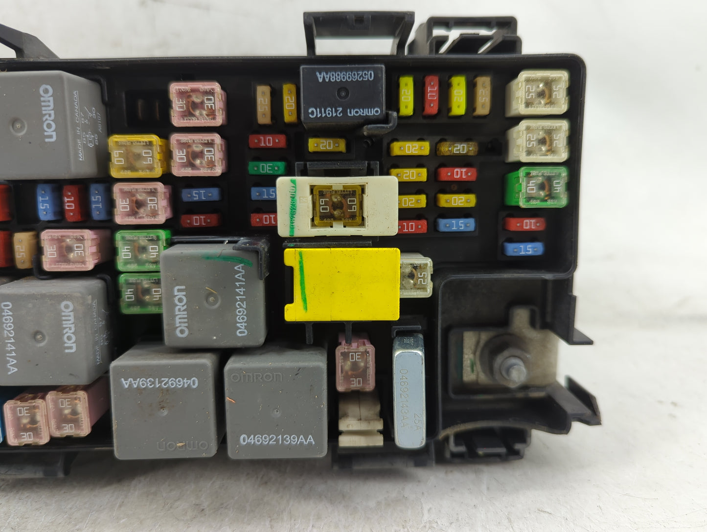 2008-2008 Jeep Liberty Fusebox Fuse Box Relay Module Tipm Kab0cc04e7 - Oemusedautoparts1.com