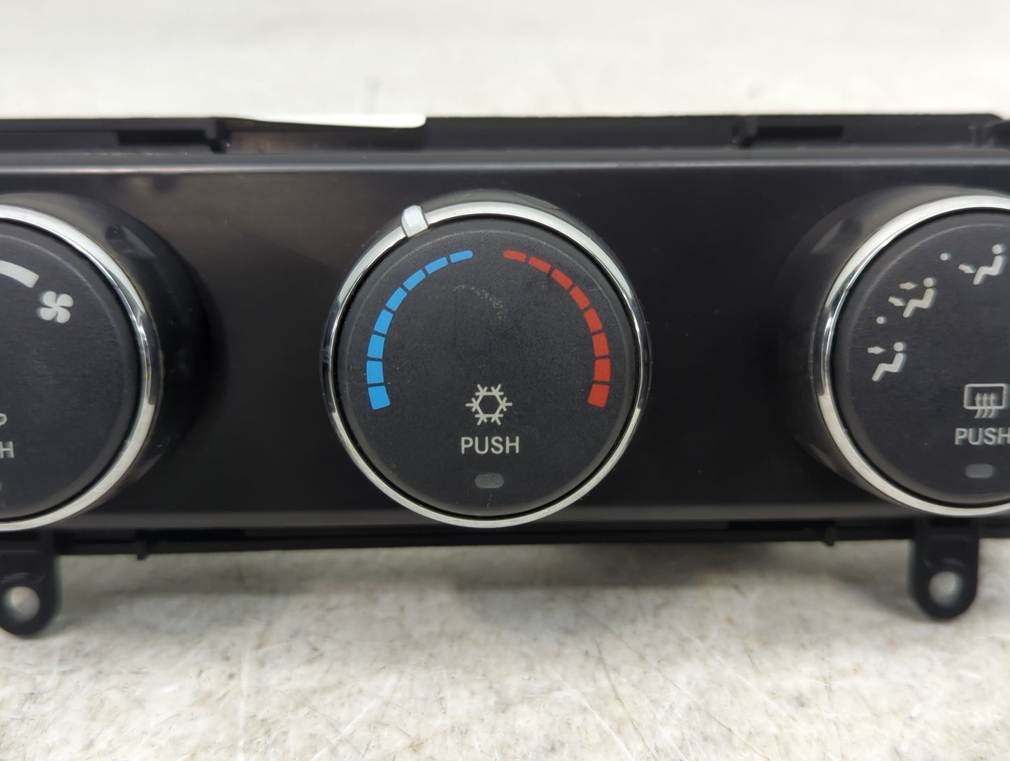 2008-2009 Jeep Liberty Climate Control Module Temperature AC/Heater Replacement P/N:P55111829AD Fits Fits 2008 2009 OEM Used