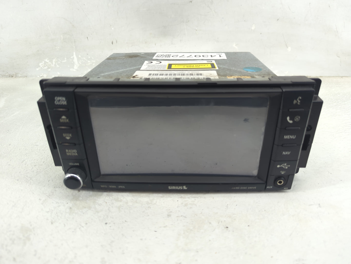 2008-2009 Jeep Liberty Radio AM FM Cd Player Receiver Replacement P/N:P05064400AJ Fits Fits 2008 2009 OEM Used Auto Parts - 