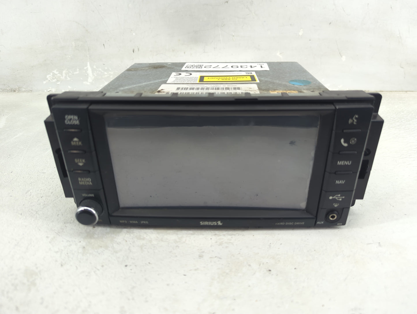 2008-2009 Jeep Liberty Radio AM FM Cd Player Receiver Replacement P/N:P05064400AJ Fits Fits 2008 2009 OEM Used Auto Parts - 