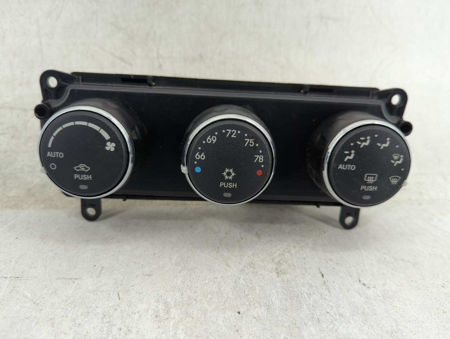 2008-2009 Jeep Liberty Climate Control Module Temperature AC/Heater Replacement P/N:P55111816AE Fits Fits 2008 2009 OEM Used