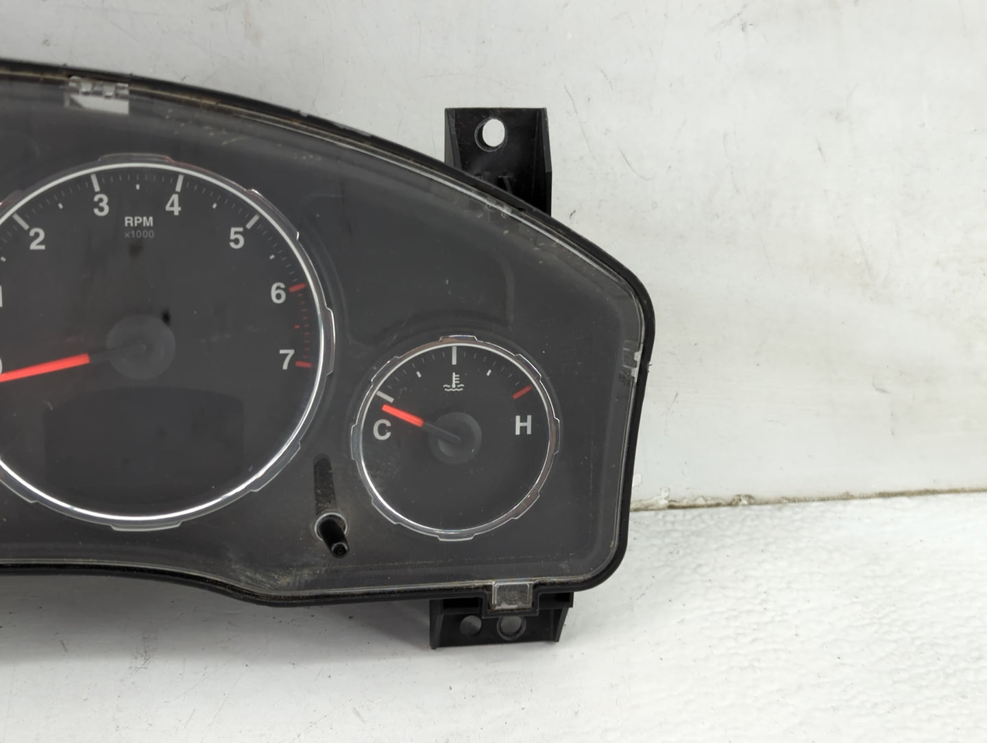 2008 Jeep Liberty Instrument Cluster Speedometer Gauges P/N:P05172024AK Miles: Fits OEM Used Auto Parts - Oemusedautoparts1.
