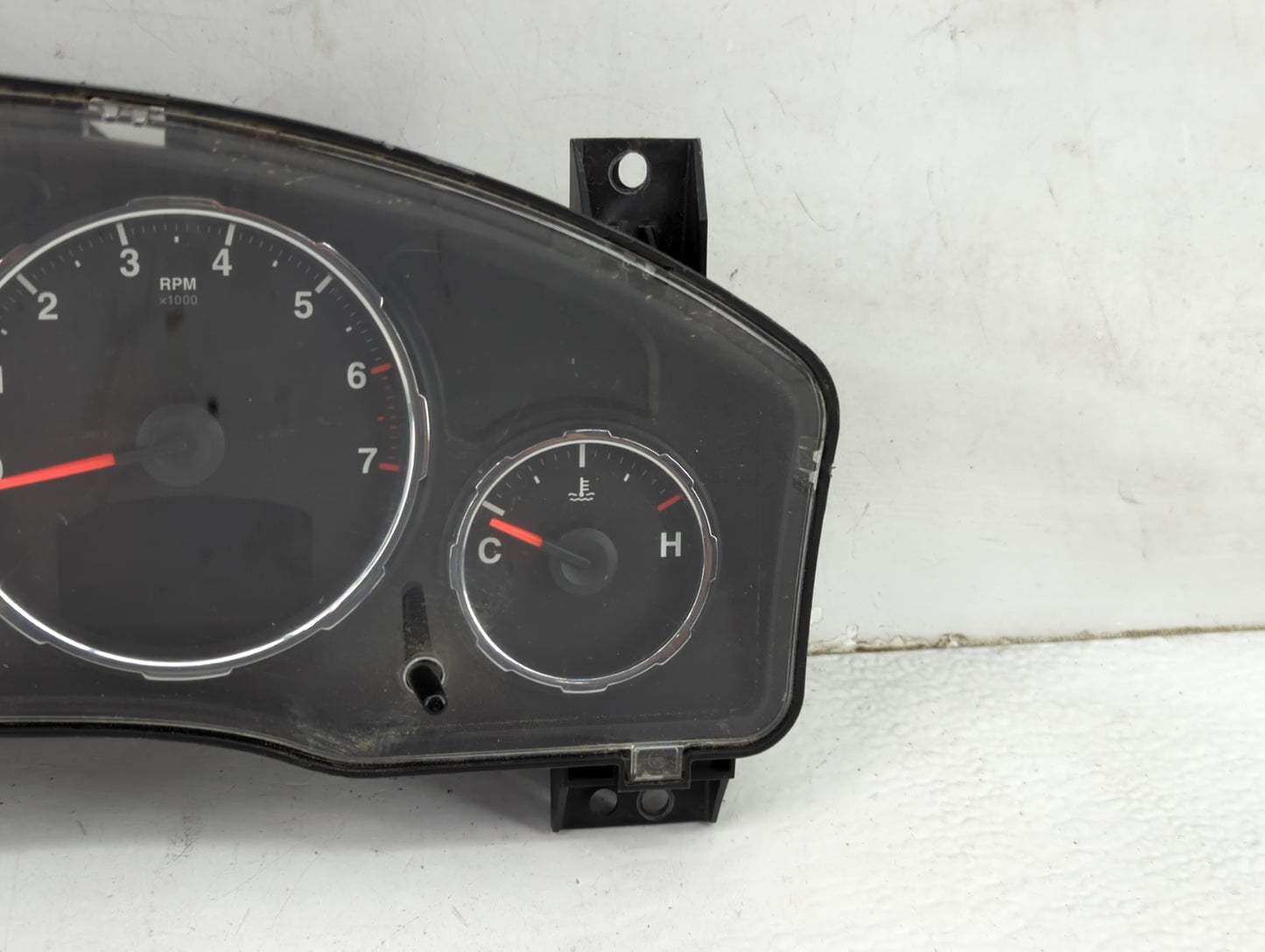 2008 Jeep Liberty Instrument Cluster Speedometer Gauges P/N:P05172024AK Miles: Fits OEM Used Auto Parts - Oemusedautoparts1.