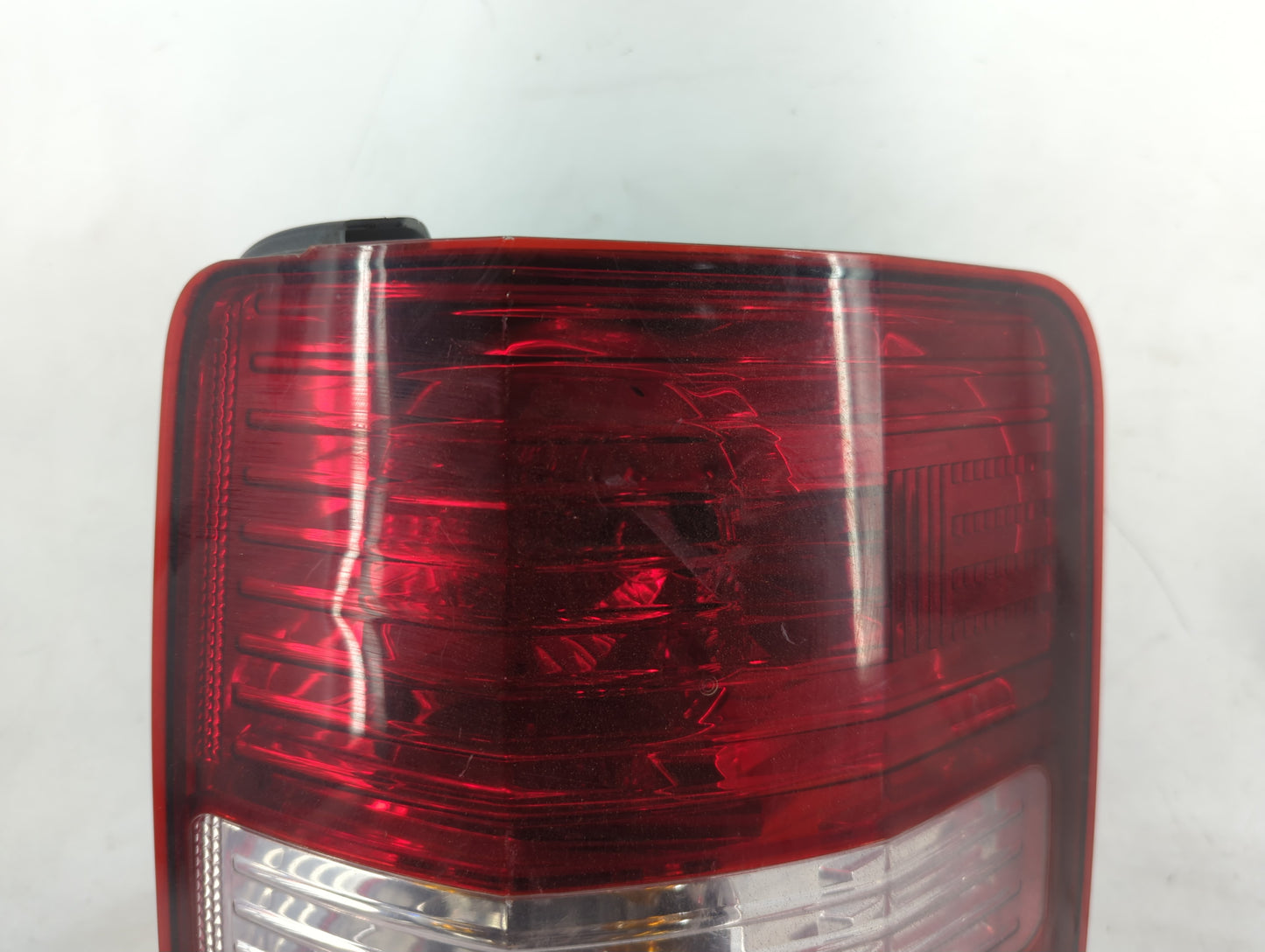 2008-2012 Jeep Liberty Tail Light Assembly Passenger Right OEM P/N:53856 Fits Fits 2008 2009 2010 2011 2012 OEM Used Auto Pa