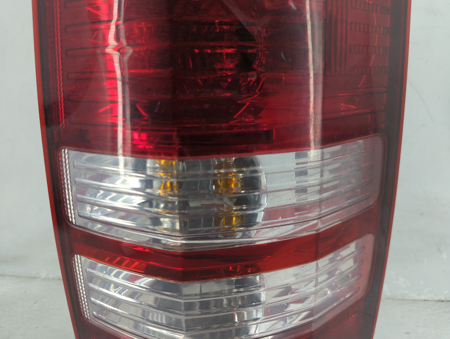 2008-2012 Jeep Liberty Tail Light Assembly Passenger Right OEM P/N:53856 Fits Fits 2008 2009 2010 2011 2012 OEM Used Auto Pa