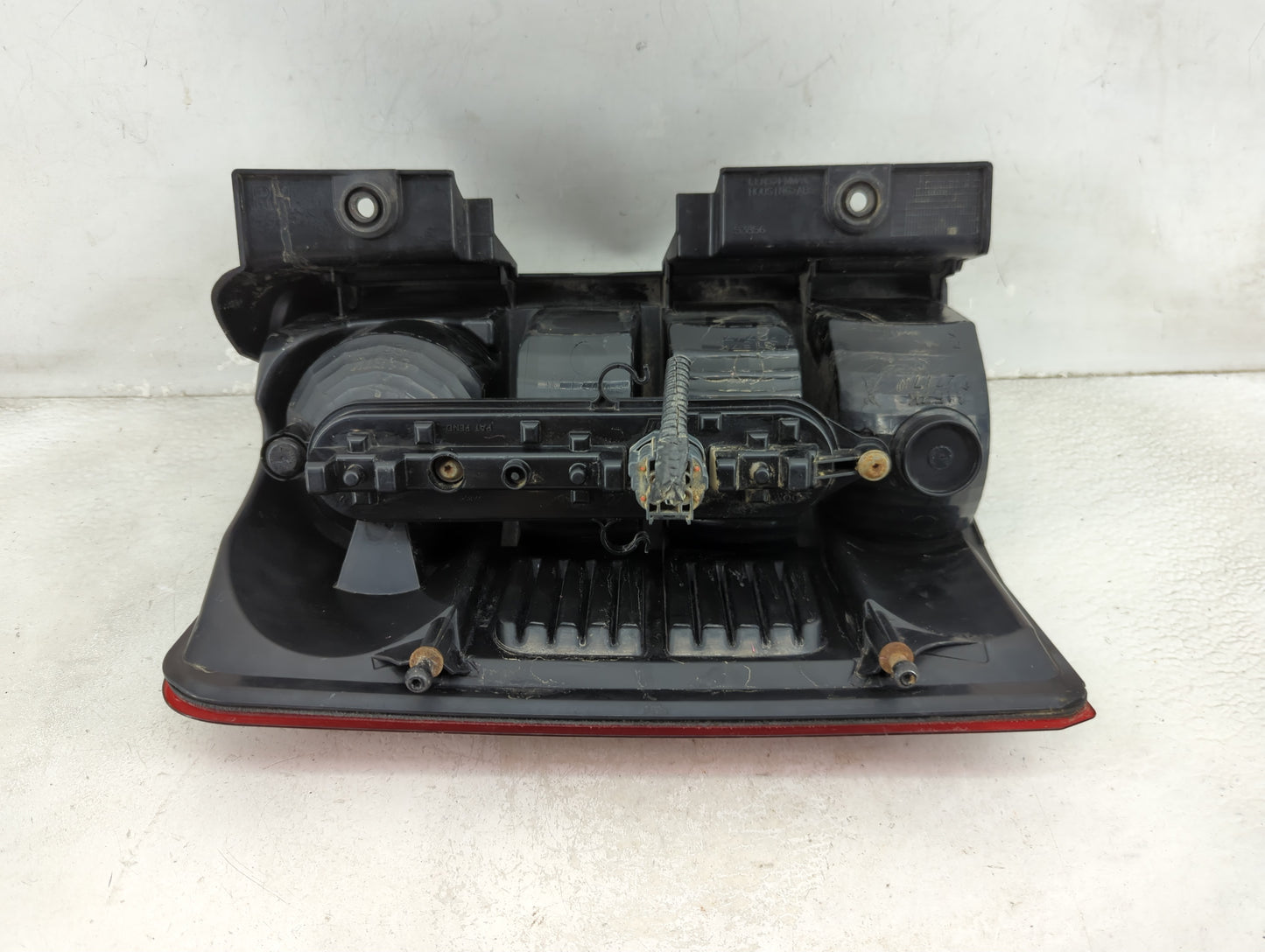 2008-2012 Jeep Liberty Tail Light Assembly Passenger Right OEM P/N:53856 Fits Fits 2008 2009 2010 2011 2012 OEM Used Auto Pa