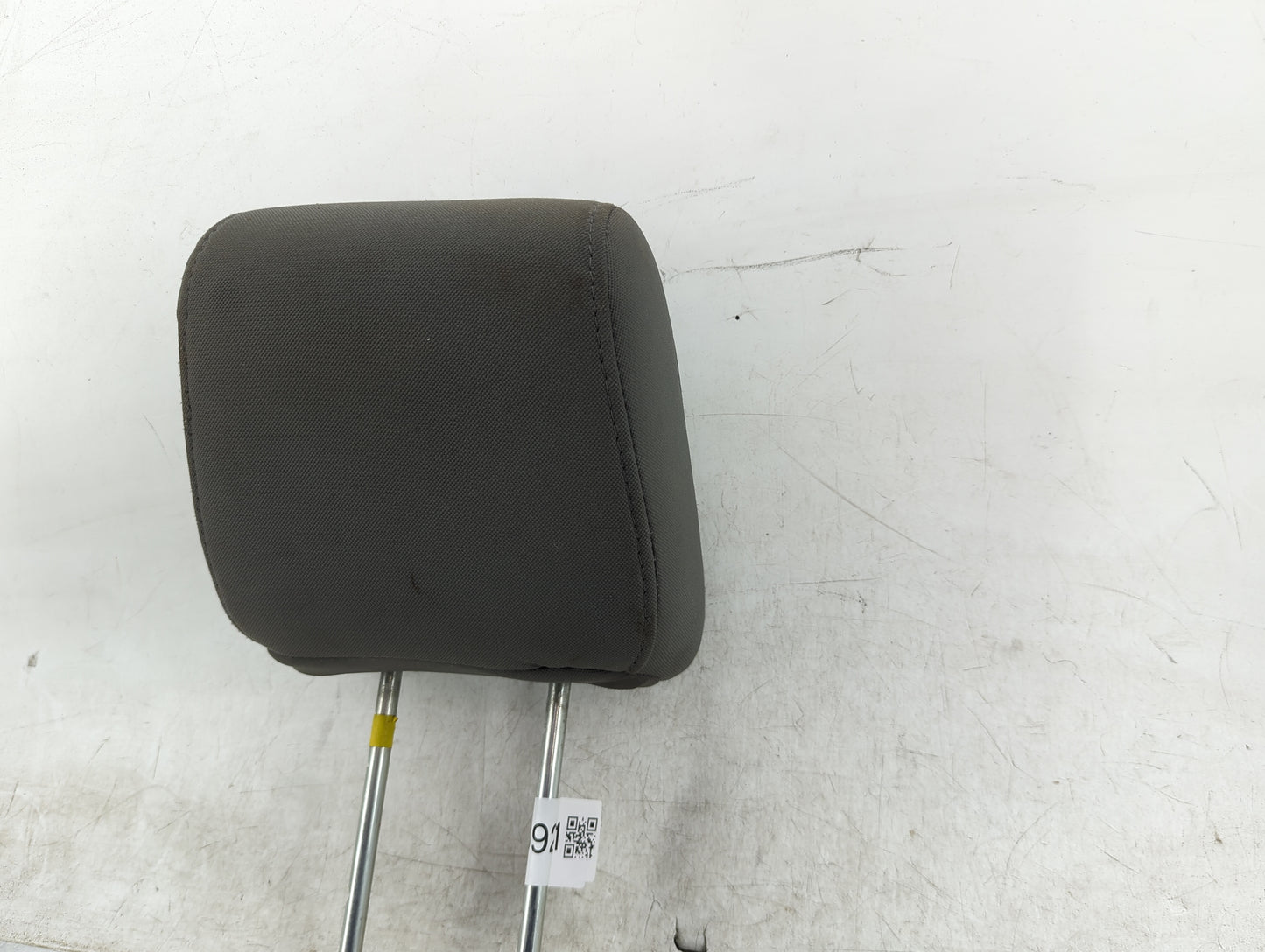 2008-2012 Jeep Liberty Headrest Head Rest Front Driver Seat Black 1466921 - Oemusedautoparts1.com