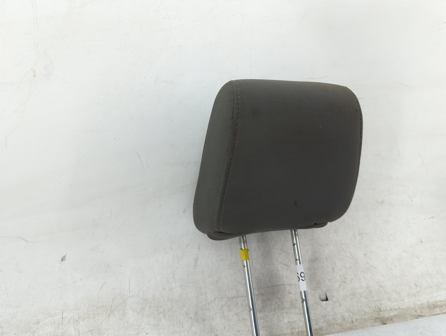2008-2012 Jeep Liberty Headrest Head Rest Front Driver Seat Black 1466921 - Oemusedautoparts1.com