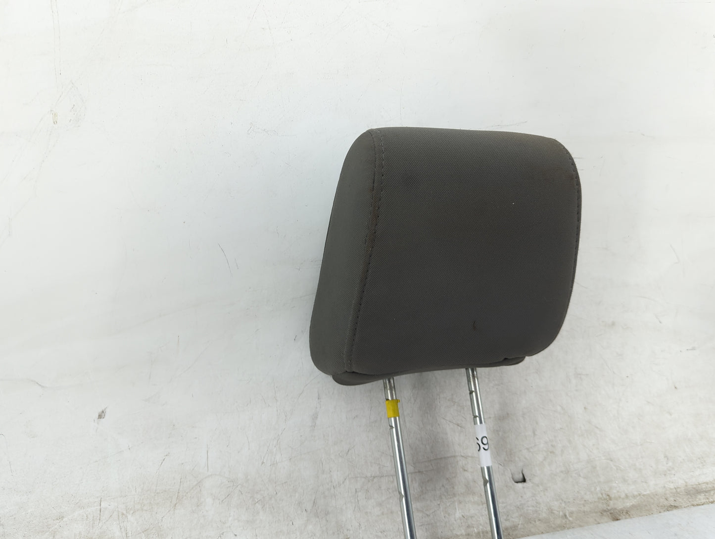 2008-2012 Jeep Liberty Headrest Head Rest Front Driver Seat Black 1466921 - Oemusedautoparts1.com
