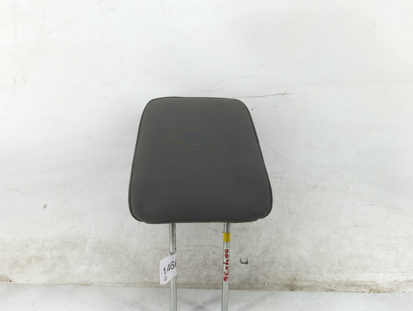 2008-2012 Jeep Liberty Headrest Head Rest Front Driver Seat Black 1466921 - Oemusedautoparts1.com