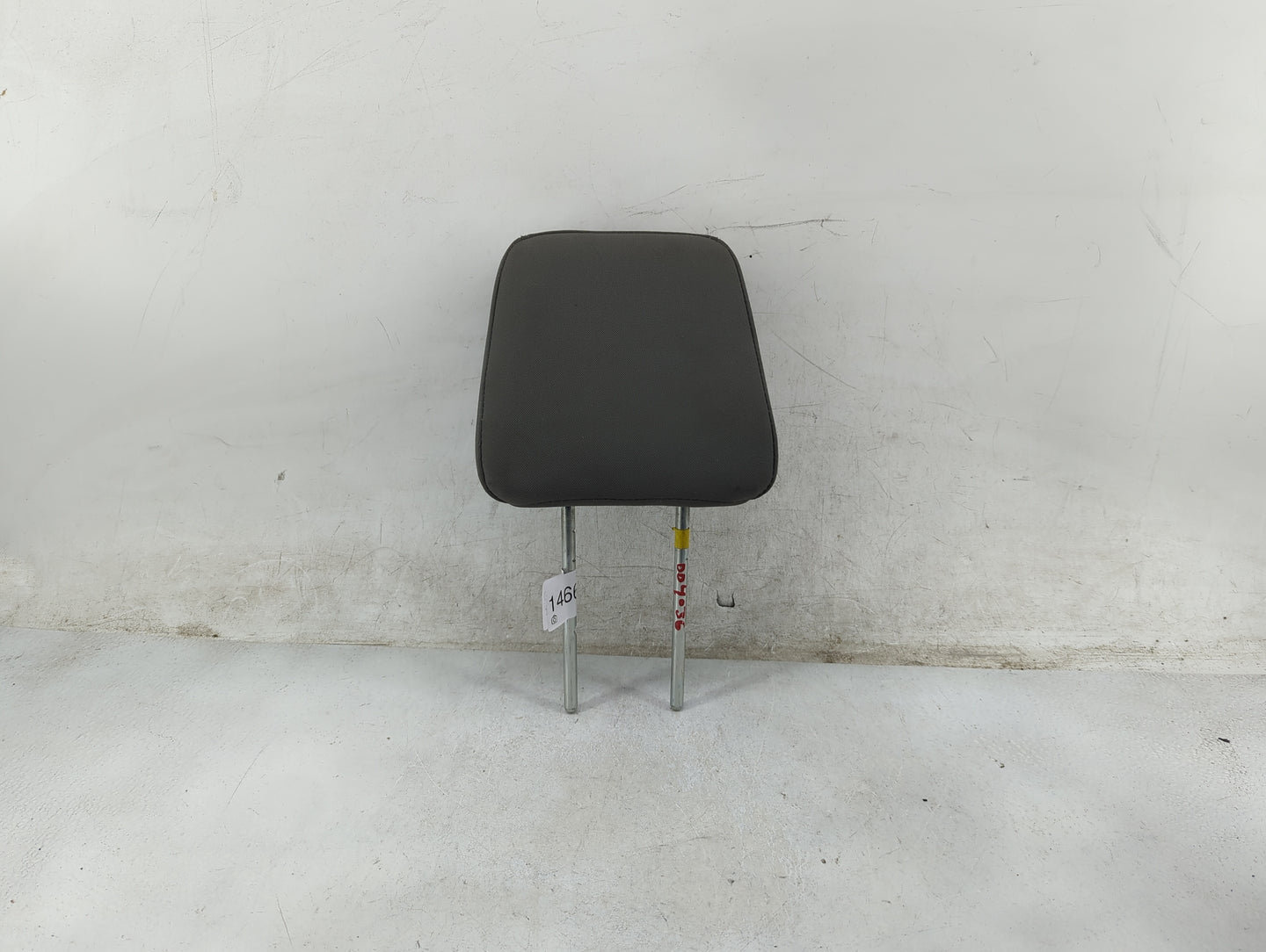 2008-2012 Jeep Liberty Headrest Head Rest Front Driver Seat Black 1466921 - Oemusedautoparts1.com