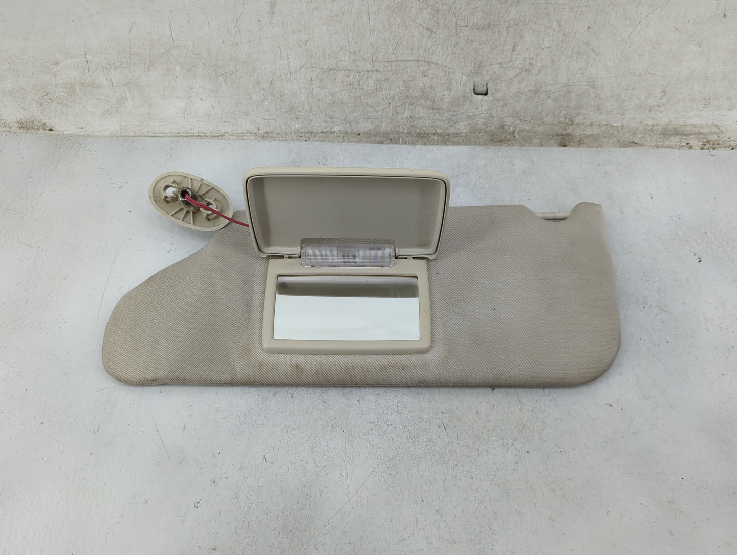 2008-2012 Jeep Liberty Sun Visor Shade Replacement Driver Left Mirror Fits Fits 2008 2009 2010 2011 2012 OEM Used Auto Parts