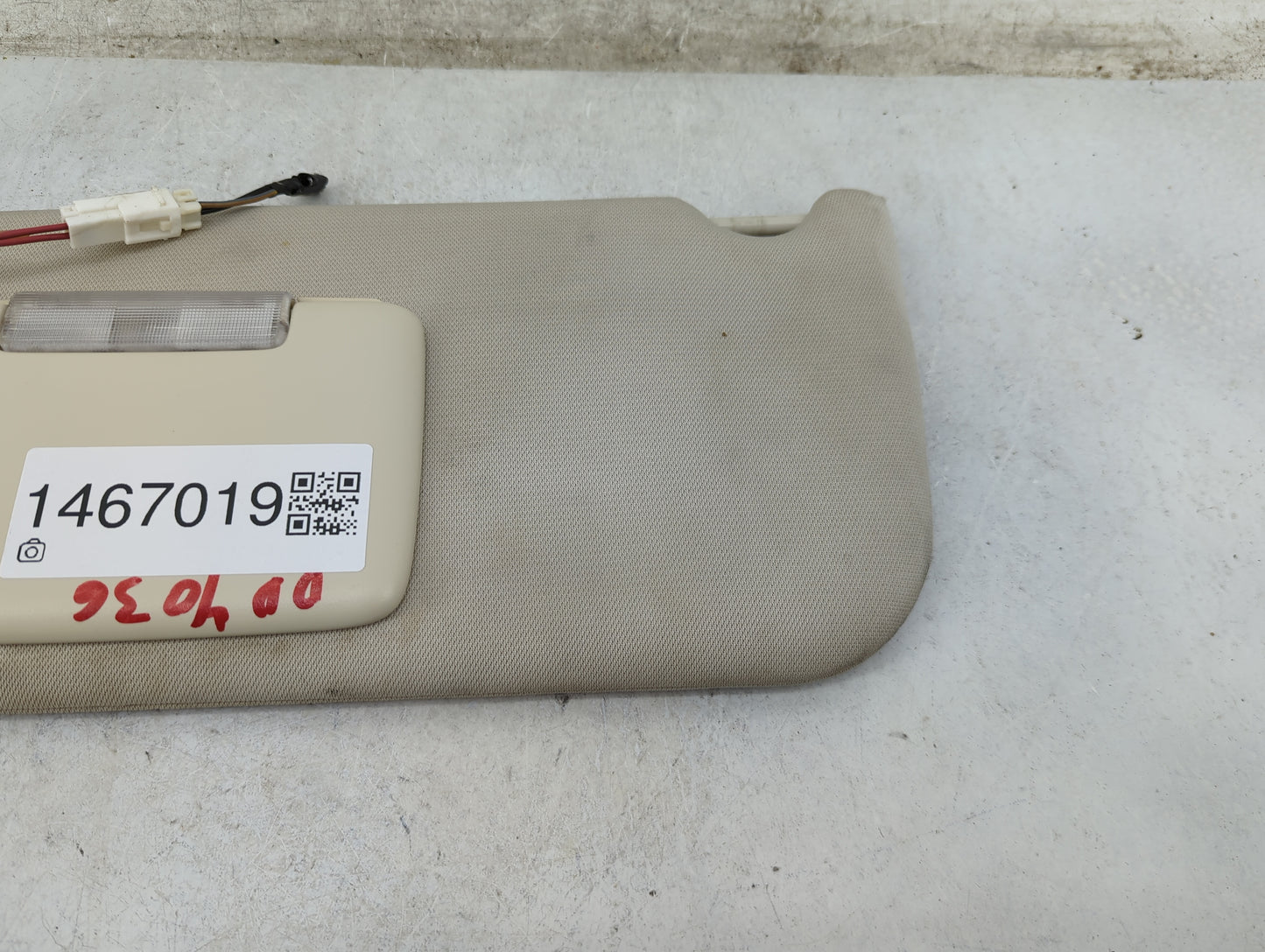 2008-2012 Jeep Liberty Sun Visor Shade Replacement Driver Left Mirror Fits Fits 2008 2009 2010 2011 2012 OEM Used Auto Parts