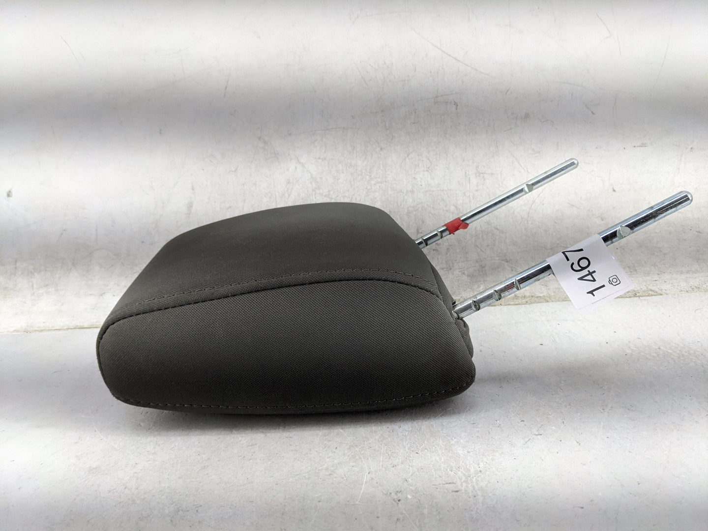 2008-2012 Jeep Liberty Headrest Head Rest Rear Center Seat Fits Fits 2008 2009 2010 2011 2012 OEM Used Auto Parts - Oemuseda
