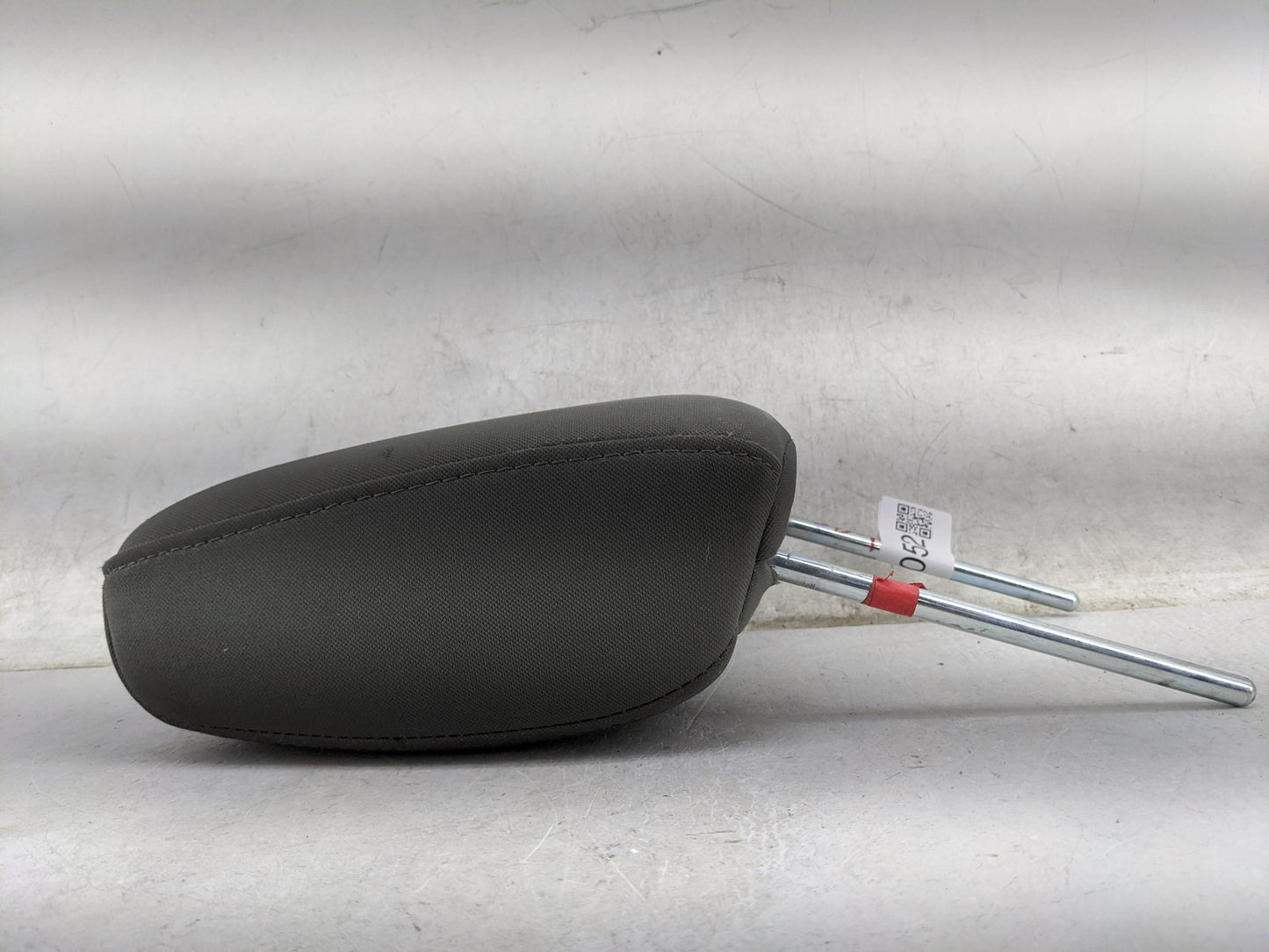 2008-2012 Jeep Liberty Headrest Head Rest Rear Center Seat Fits Fits 2008 2009 2010 2011 2012 OEM Used Auto Parts - Oemuseda