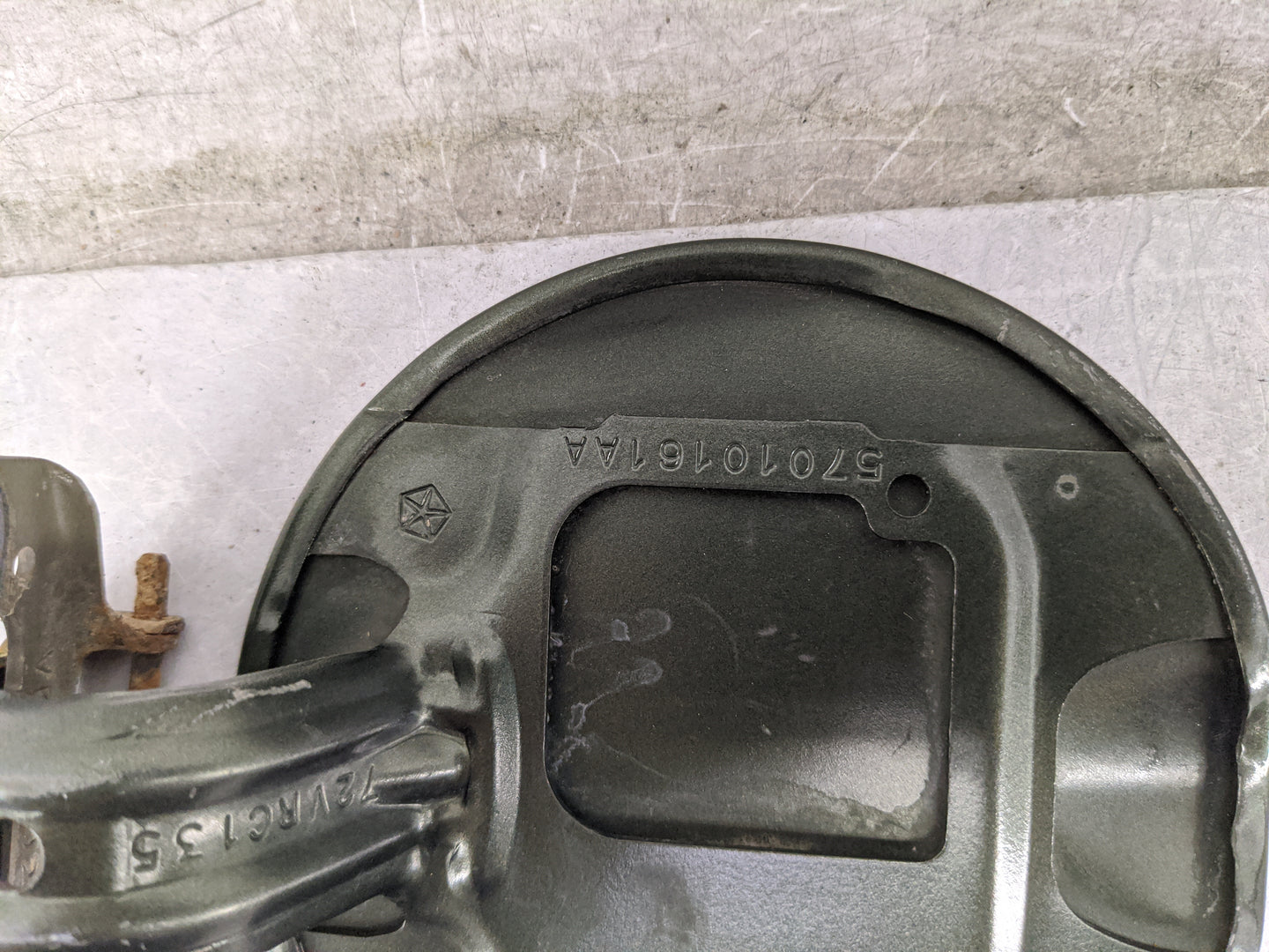 2008 Jeep Liberty Fuel Tank Door Lid Gas Tank Green - Oemusedautoparts1.com