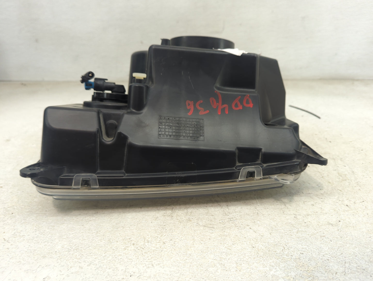 2008-2012 Jeep Liberty Driver Left Oem Head Light Headlight Lamp 1467197 - Oemusedautoparts1.com