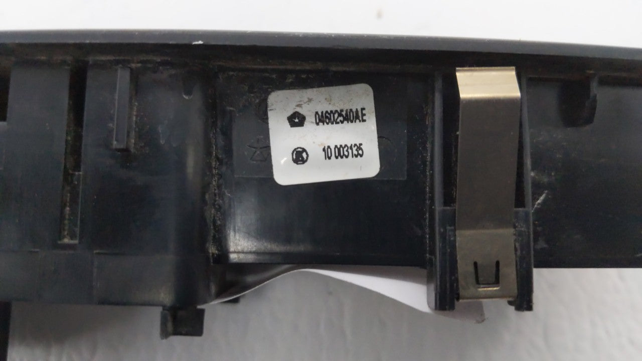 2008-2009 Jeep Liberty Passeneger Right Power Window Switch 04602540ae - Oemusedautoparts1.com