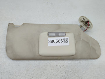 2008-2012 Jeep Liberty Sun Visor Shade Replacement Passenger Right Mirror Fits Fits 2008 2009 2010 2011 2012 OEM Used Auto Parts