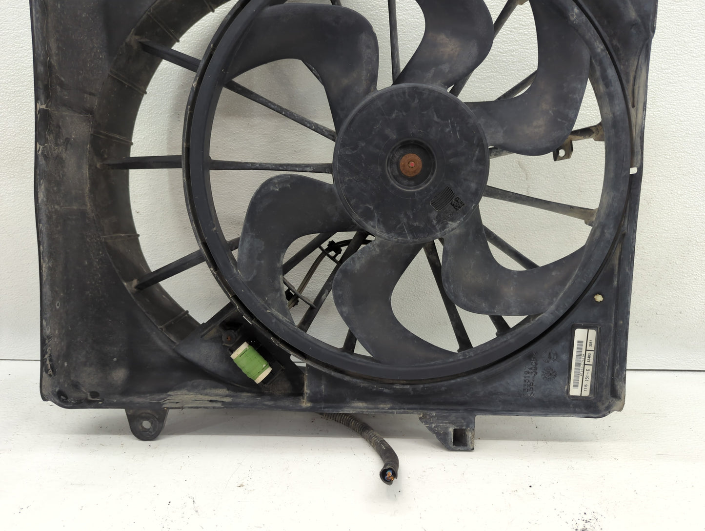 2008-2012 Jeep Liberty Left Radiator Fan Motor Assembly - Oemusedautoparts1.com