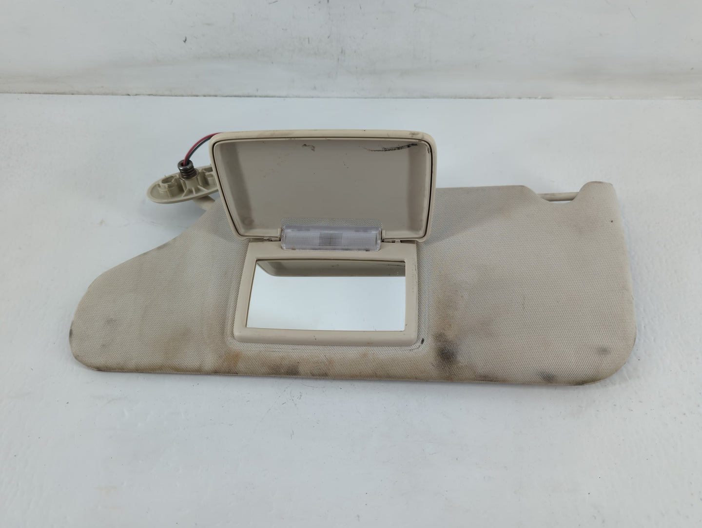 2008-2012 Jeep Liberty Sun Visor Shade Replacement Passenger Right Mirror Fits Fits 2008 2009 2010 2011 2012 OEM Used Auto P