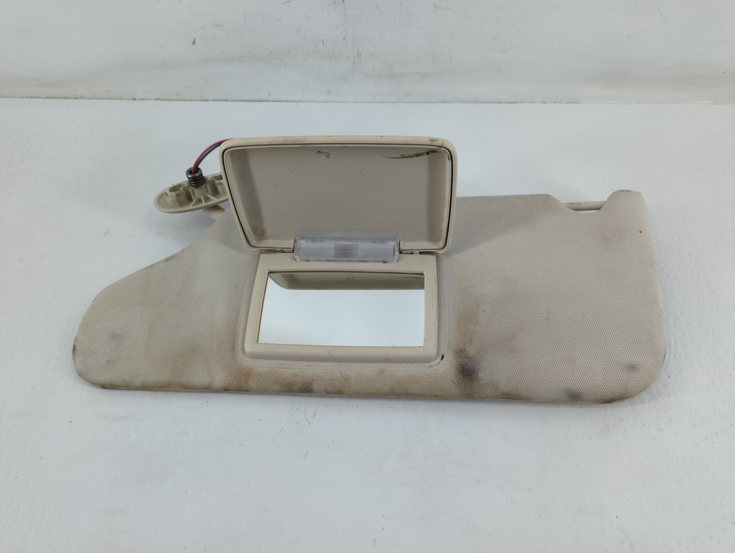 2008-2012 Jeep Liberty Sun Visor Shade Replacement Passenger Right Mirror Fits Fits 2008 2009 2010 2011 2012 OEM Used Auto P