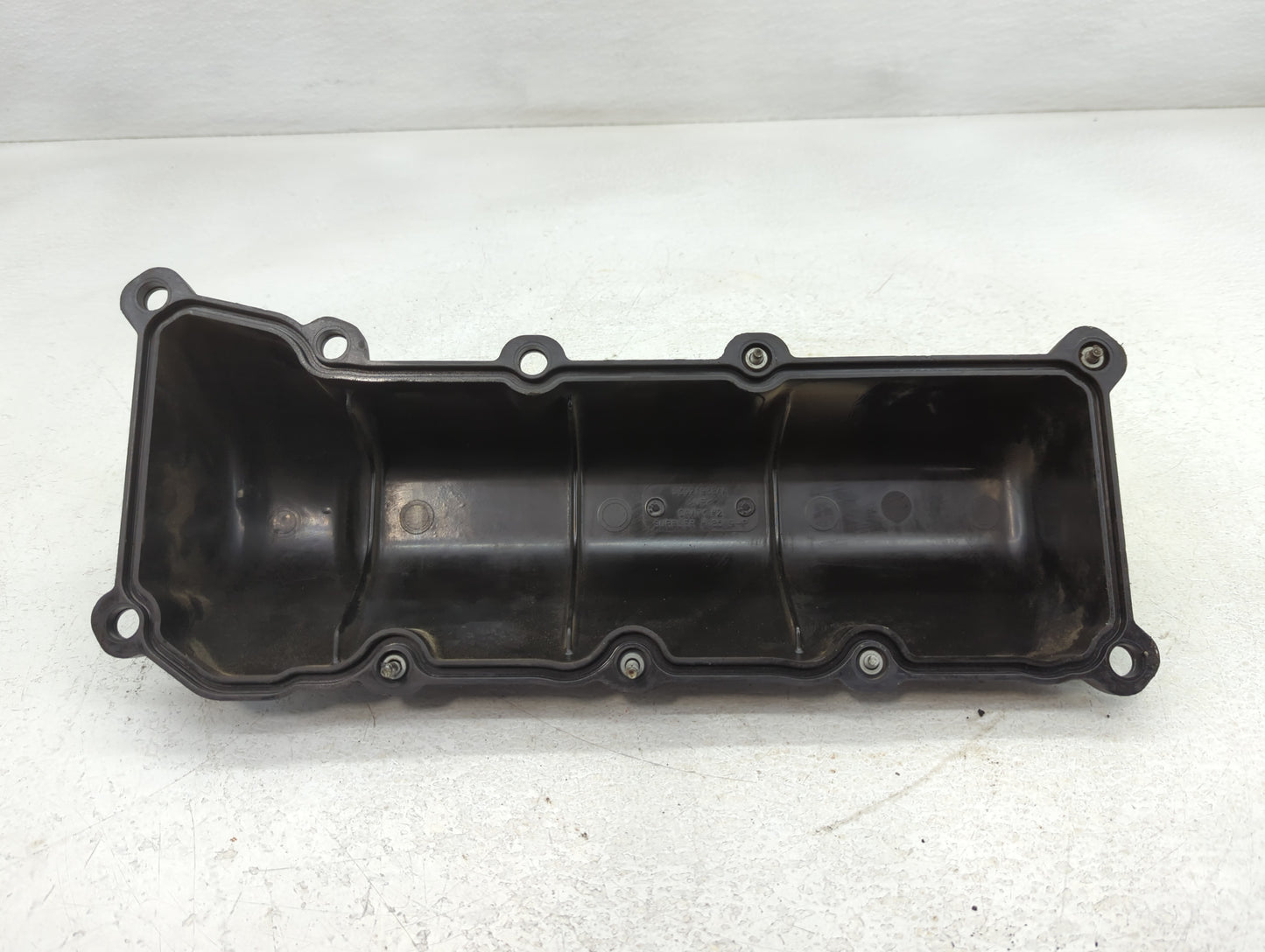 2008 Jeep Liberty Passenger Right Cylinder Head Valve Cover P/N:53021938AA Fits OEM Used Auto Parts - Oemusedautoparts1.com