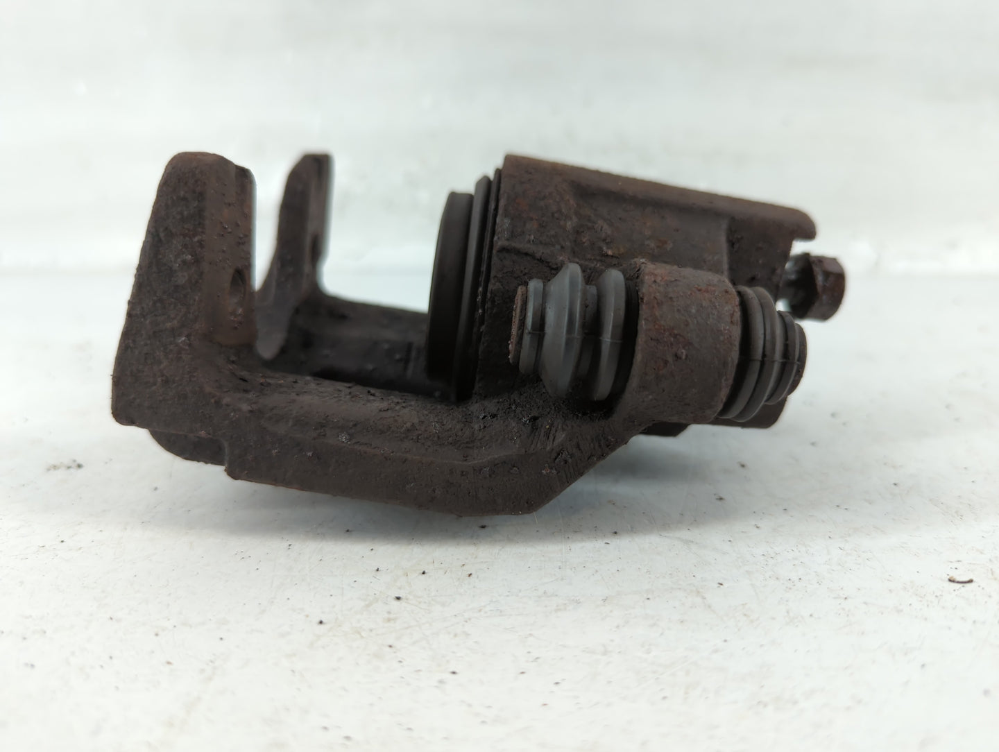 2008-2012 Jeep Liberty Rear Passenger Right Brake Caliper 778451 - Oemusedautoparts1.com