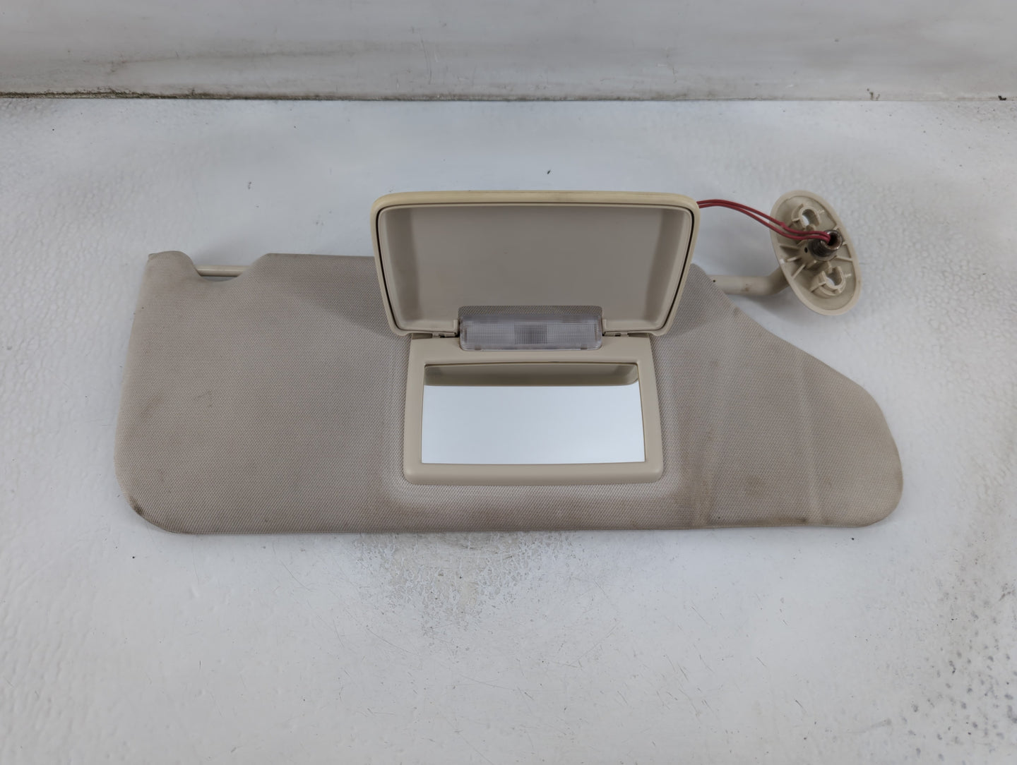 2008-2012 Jeep Liberty Sun Visor Shade Replacement Driver Left Mirror Fits Fits 2008 2009 2010 2011 2012 OEM Used Auto Parts