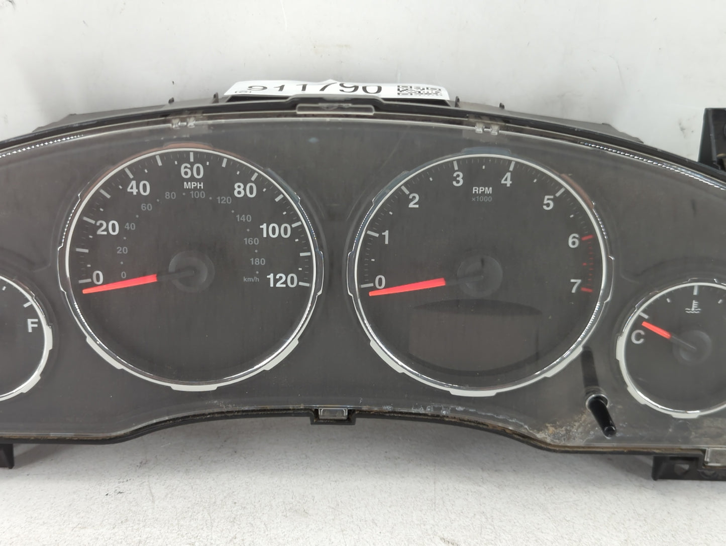 2008 Jeep Liberty Instrument Cluster Speedometer Gauges P/N:P05172023AK Fits OEM Used Auto Parts - Oemusedautoparts1.com