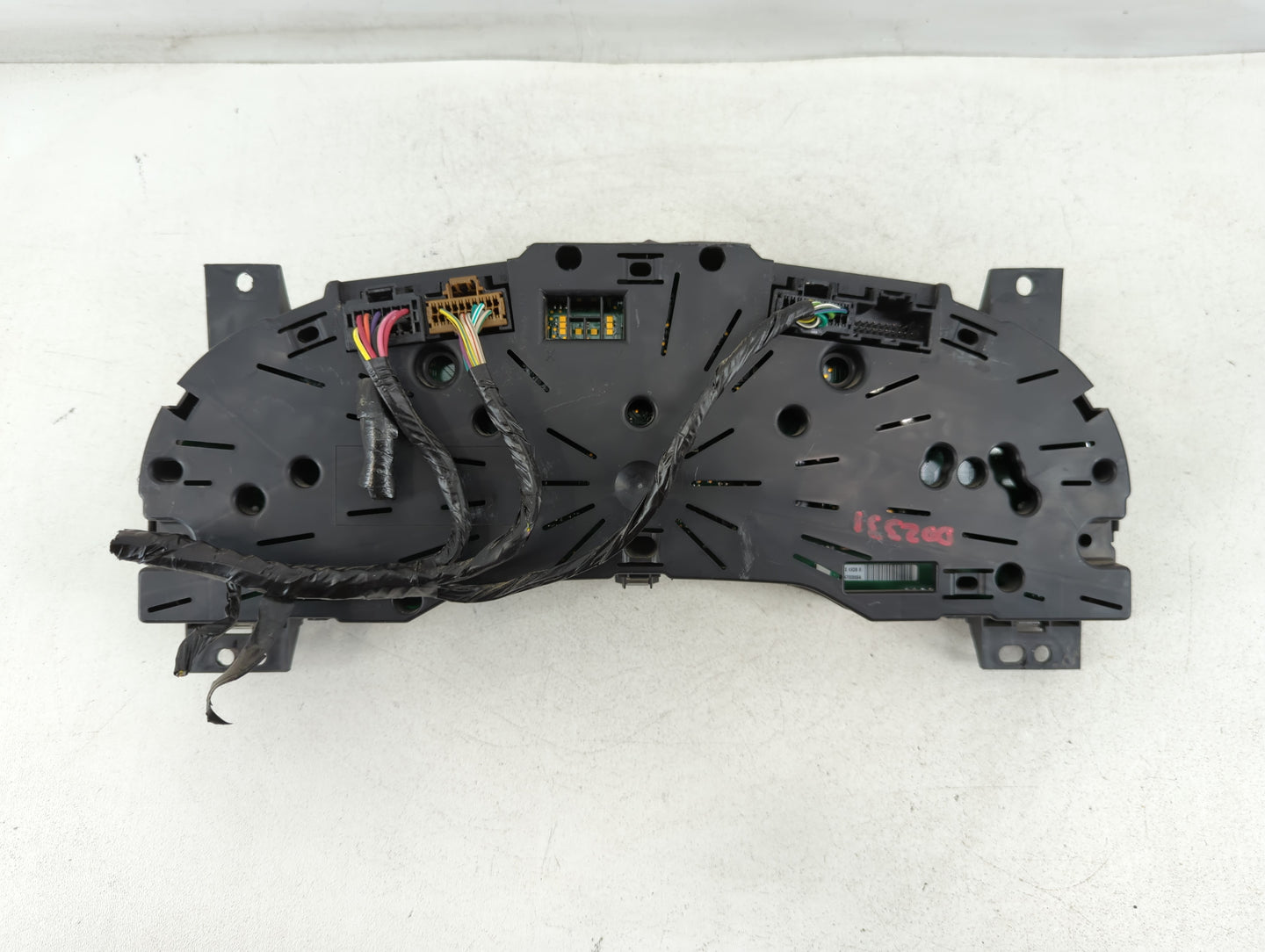 2008 Jeep Liberty Instrument Cluster Speedometer Gauges P/N:P05172023AK Fits OEM Used Auto Parts - Oemusedautoparts1.com