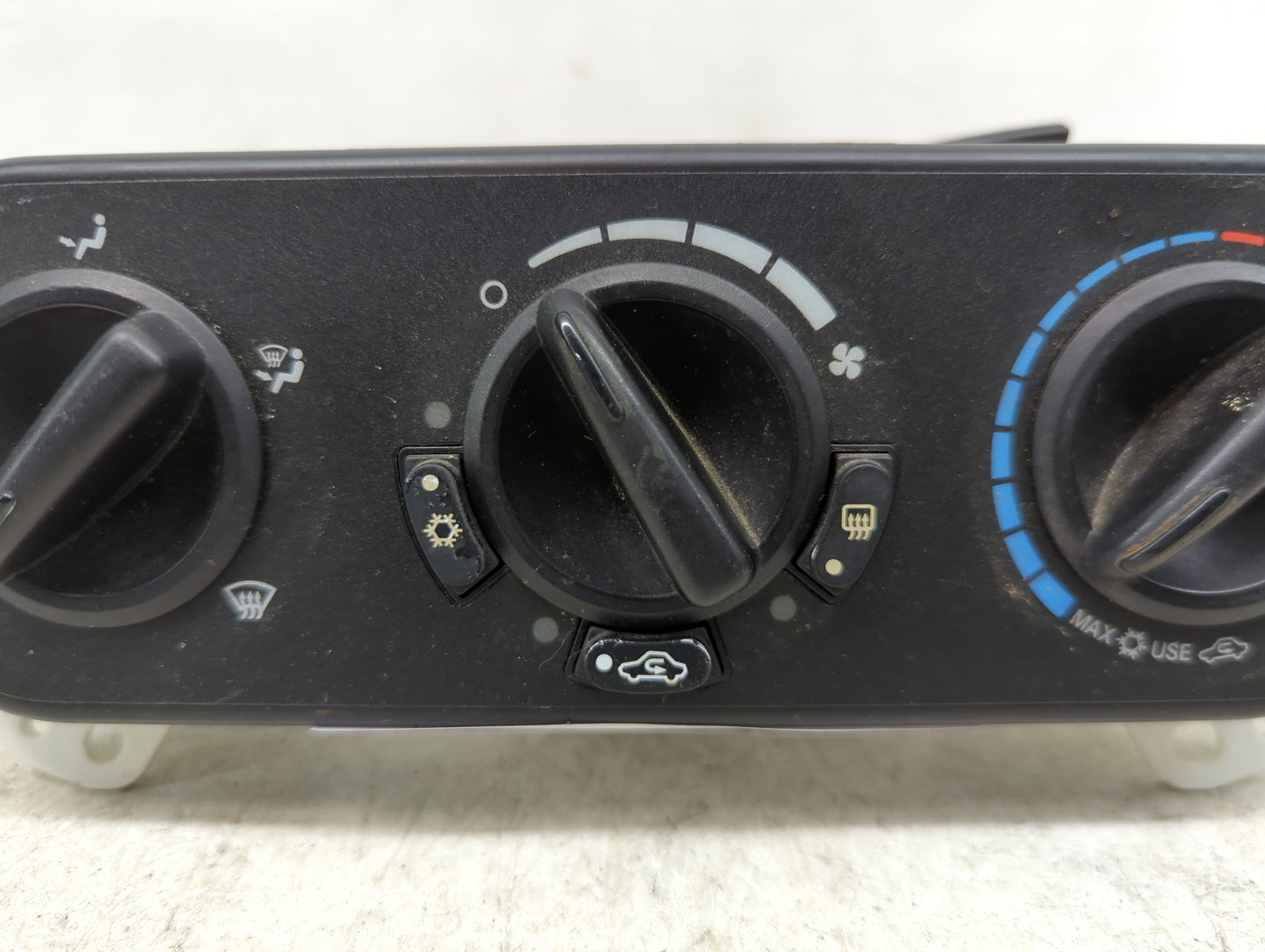 2007-2009 Jeep Patriot Climate Control Module Temperature AC/Heater Replacement P/N:P55111874AE Fits Fits 2007 2008 2009 OEM