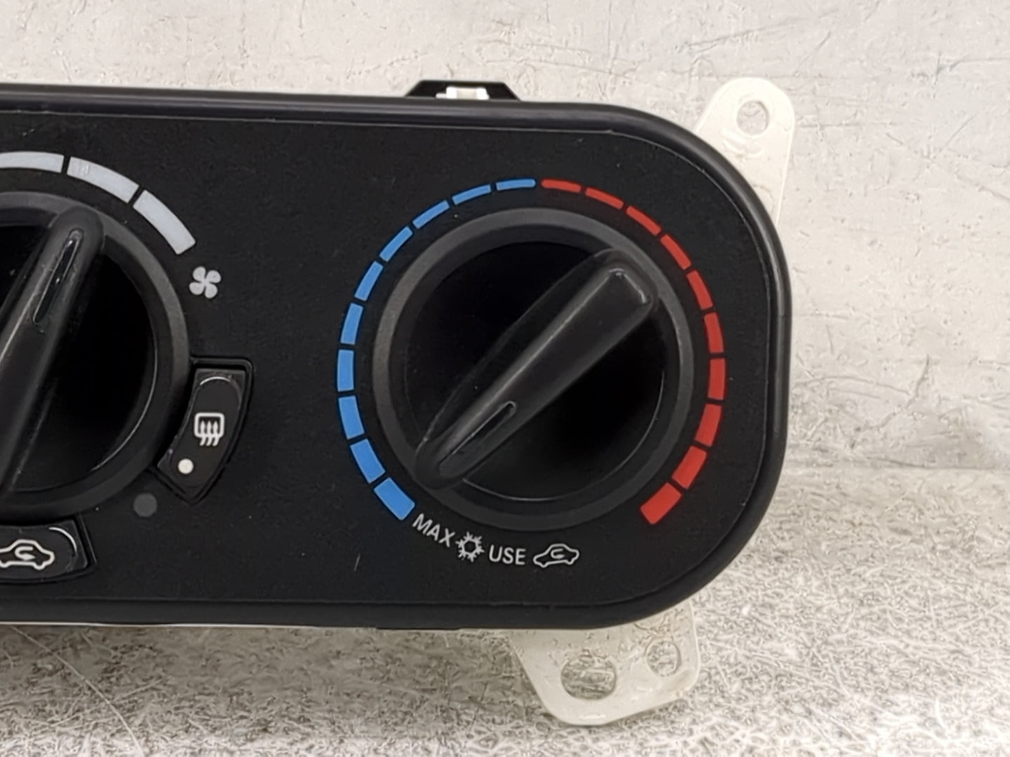 2007-2009 Jeep Patriot Climate Control Module Temperature AC/Heater Replacement P/N:P55111874AC Fits Fits 2007 2008 2009 OEM