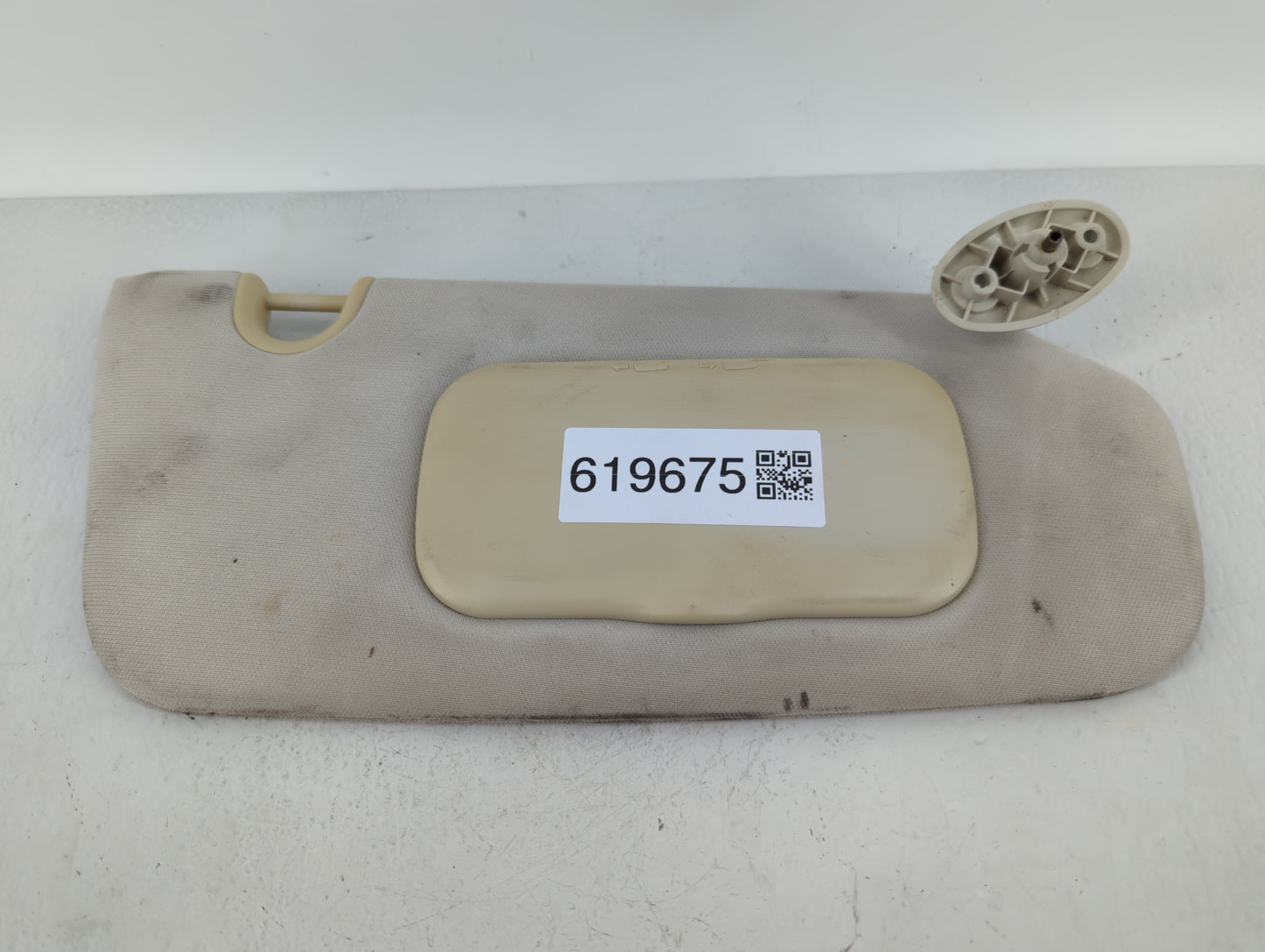 2007-2009 Jeep Patriot Sun Visor Shade Replacement Passenger Right Mirror Fits Fits 2007 2008 2009 OEM Used Auto Parts - Oem