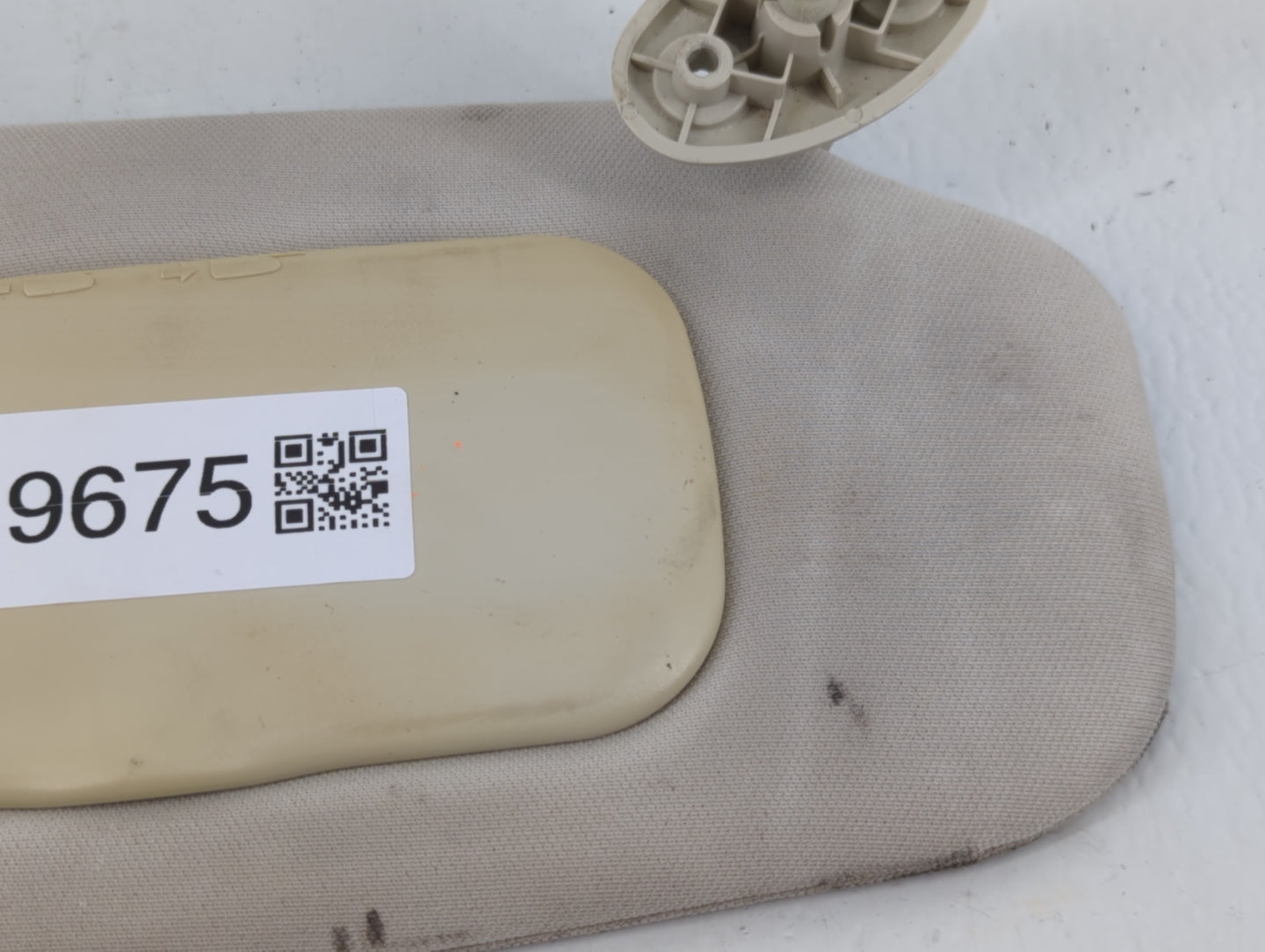 2007-2009 Jeep Patriot Sun Visor Shade Replacement Passenger Right Mirror Fits Fits 2007 2008 2009 OEM Used Auto Parts - Oem