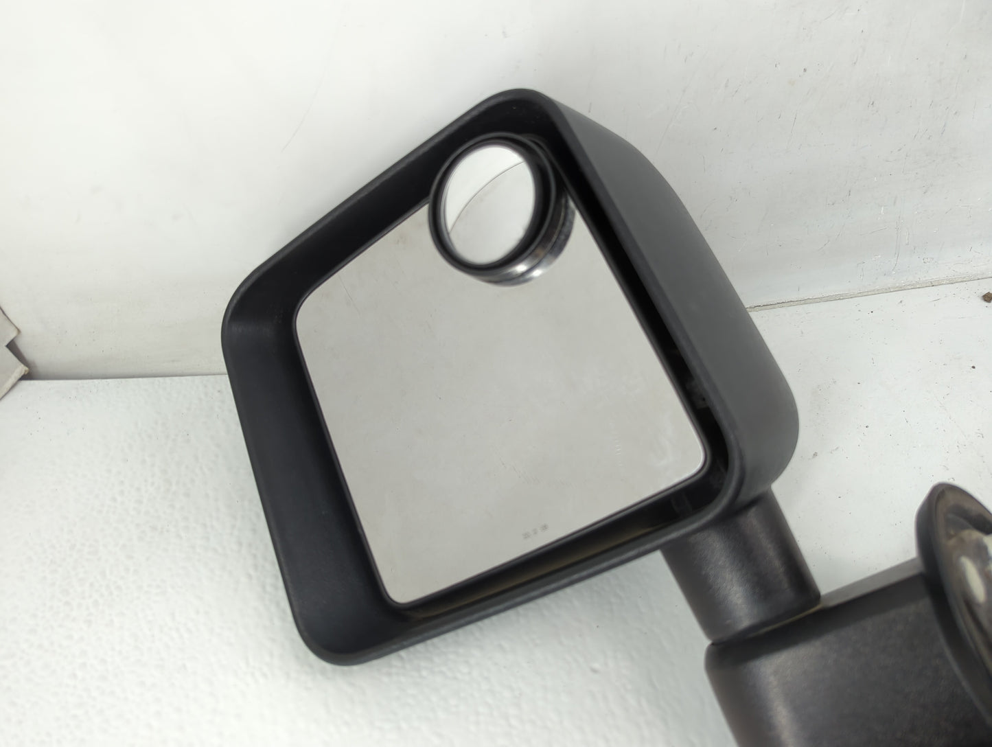 2007-2010 Jeep Wrangler Driver Side View Mirror - Left Door Mirror OEM Used - Oemusedautoparts1.com