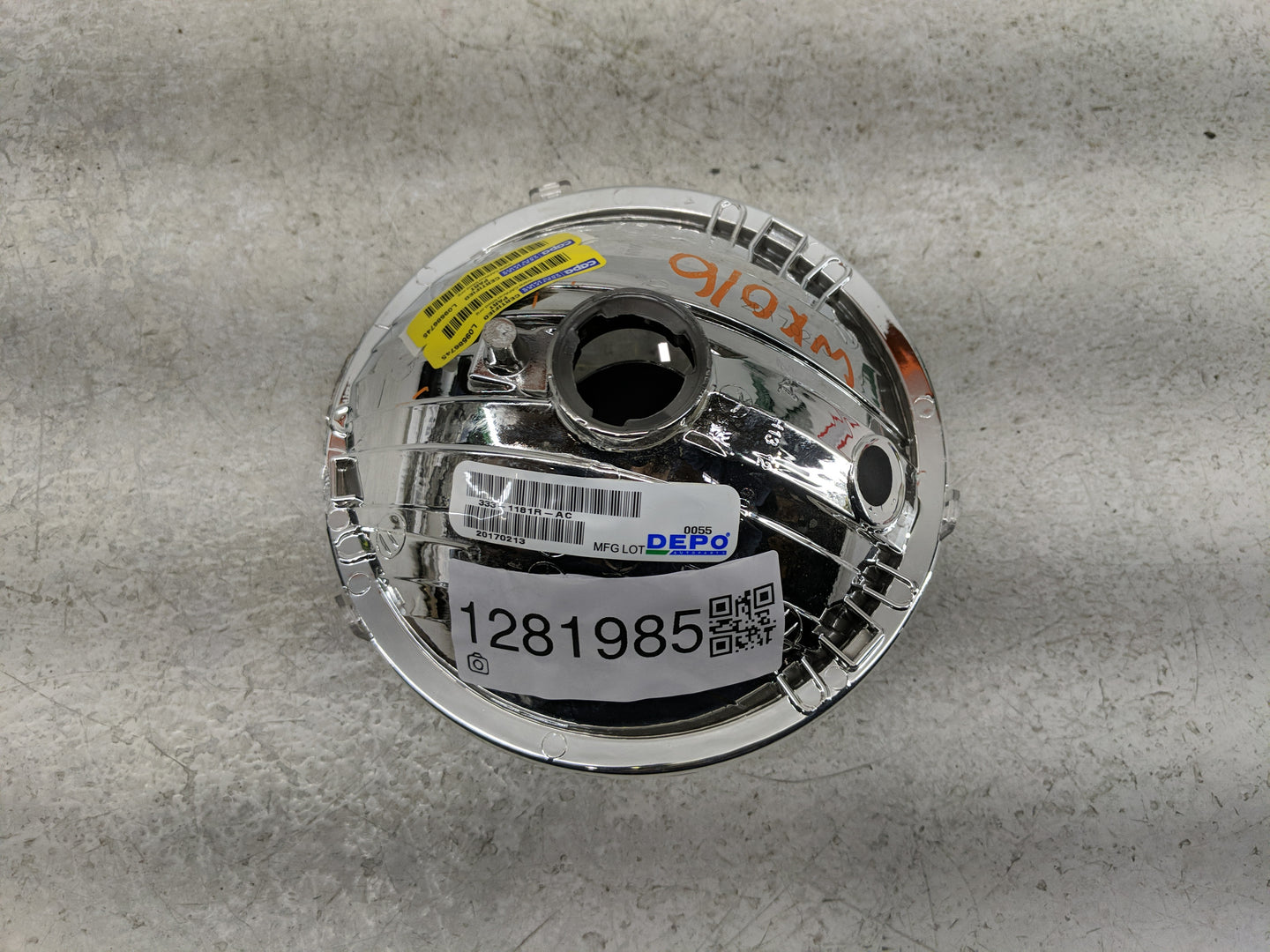 2007-2018 Jeep Wrangler Passenger Right Oem Head Light Headlight Lamp - Oemusedautoparts1.com