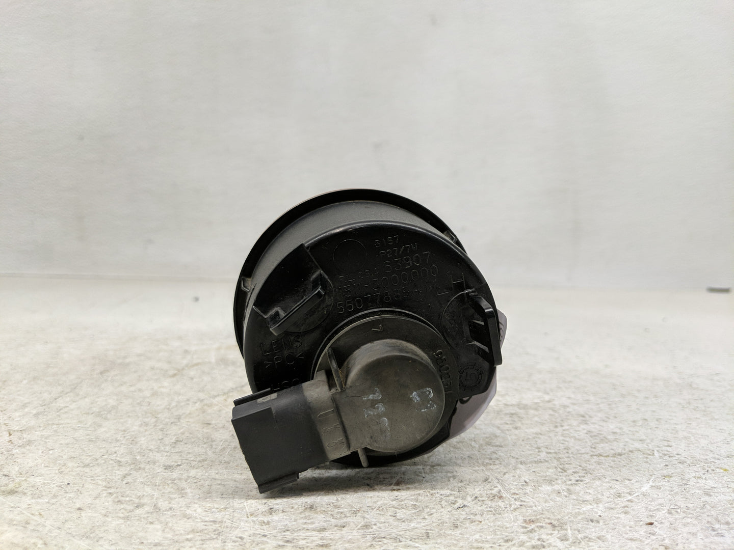 2007-2013 Jeep Wrangler Passenger Right Oem Front Light Lamp - Oemusedautoparts1.com