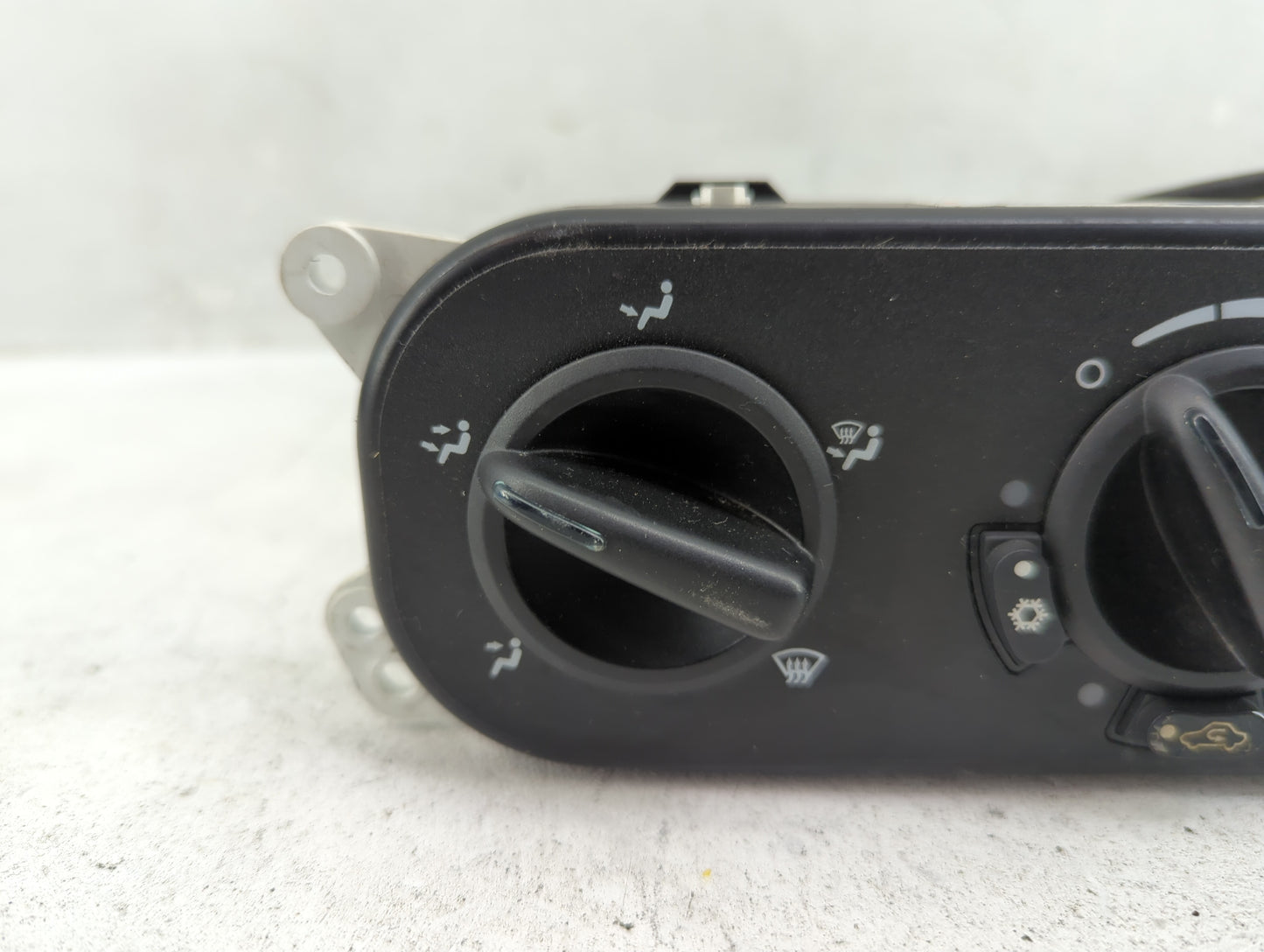 2007-2010 Jeep Wrangler Climate Control Module Temperature AC/Heater Replacement P/N:P55111841AD Fits Fits 2007 2008 2009 20