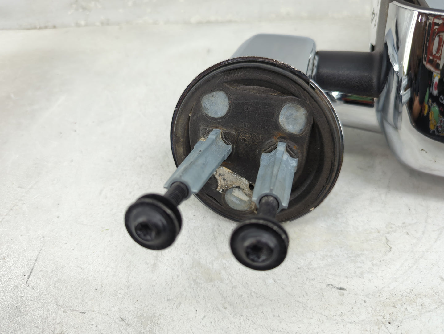 2007-2010 Jeep Wrangler Driver Side View Mirror - Left Door Mirror OEM Used - Oemusedautoparts1.com