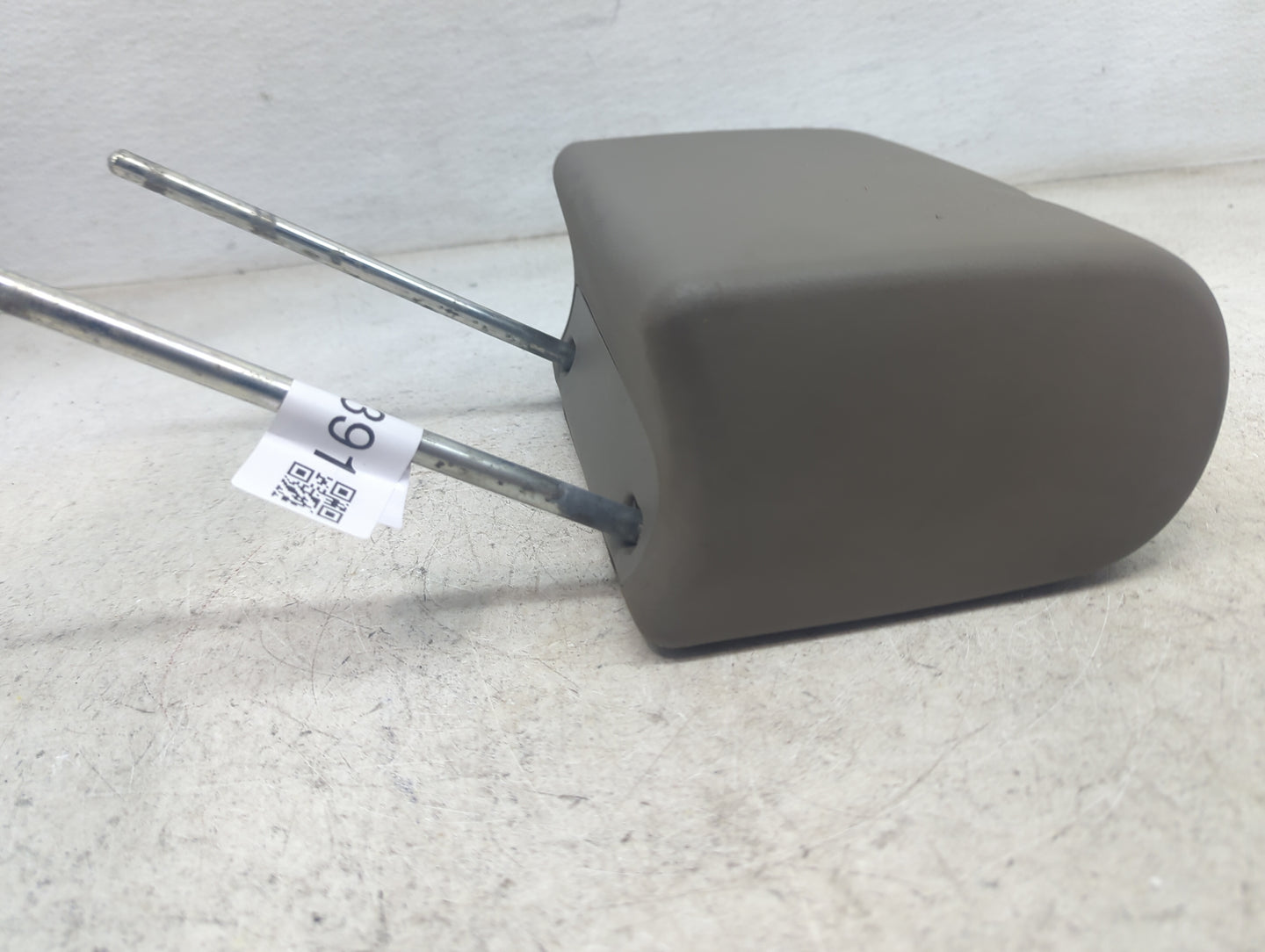 2008 Jeep Wrangler Headrest Head Rest Front Driver Passenger Seat Fits OEM Used Auto Parts - Oemusedautoparts1.com