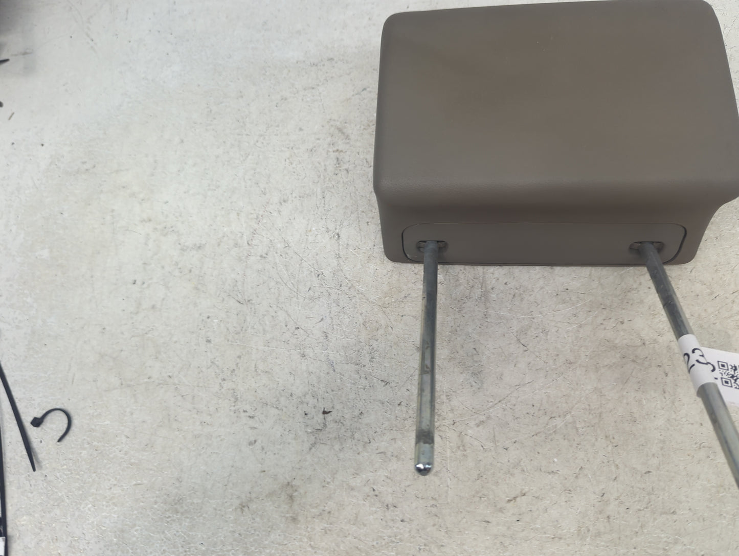2008 Jeep Wrangler Headrest Head Rest Front Driver Seat Tan - Oemusedautoparts1.com