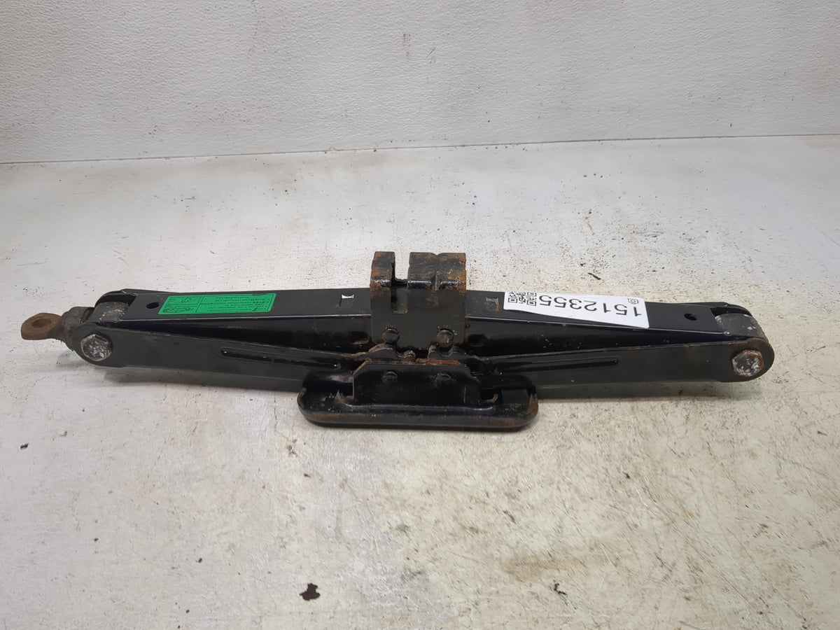 2008 Kia Entourage Spare Scissor Car Jack - Oemusedautoparts1.com
