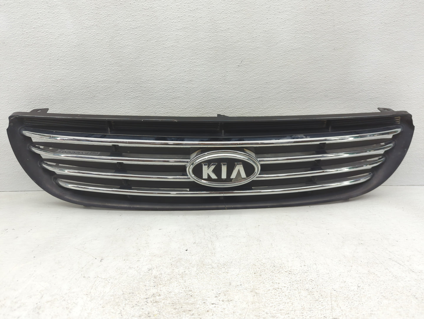 2006-2008 Kia Optima Front Grille Bumper Not Included - Oemusedautoparts1.com