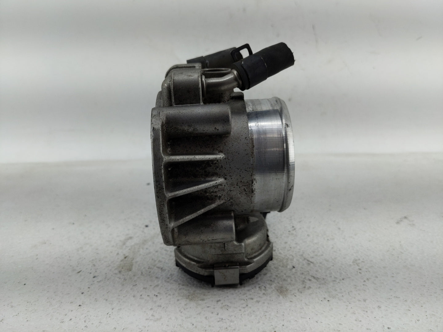 2006-2010 Kia Optima Throttle Body P/N:35100-25200 Fits Fits 2006 2007 2008 2009 2010 2011 2012 2013 OEM Used Auto Parts - O