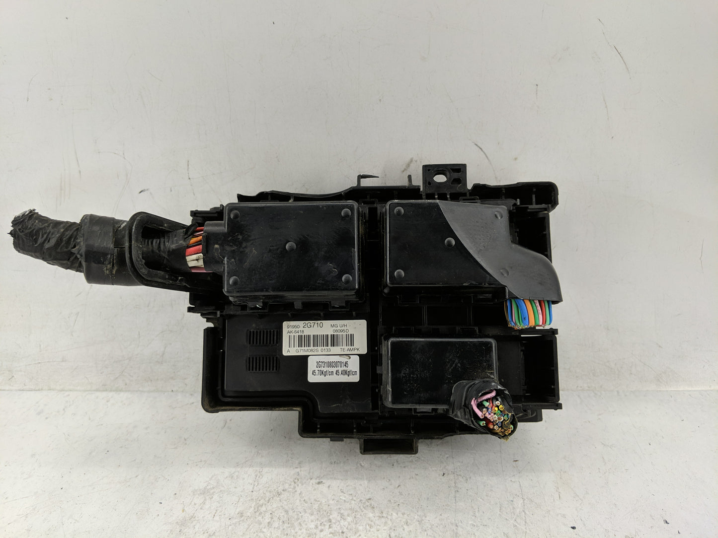 2006-2008 Kia Optima Fusebox Fuse Box Panel Relay Module P/N:91950-2G710 Fits Fits 2006 2007 2008 OEM Used Auto Parts - Oemu