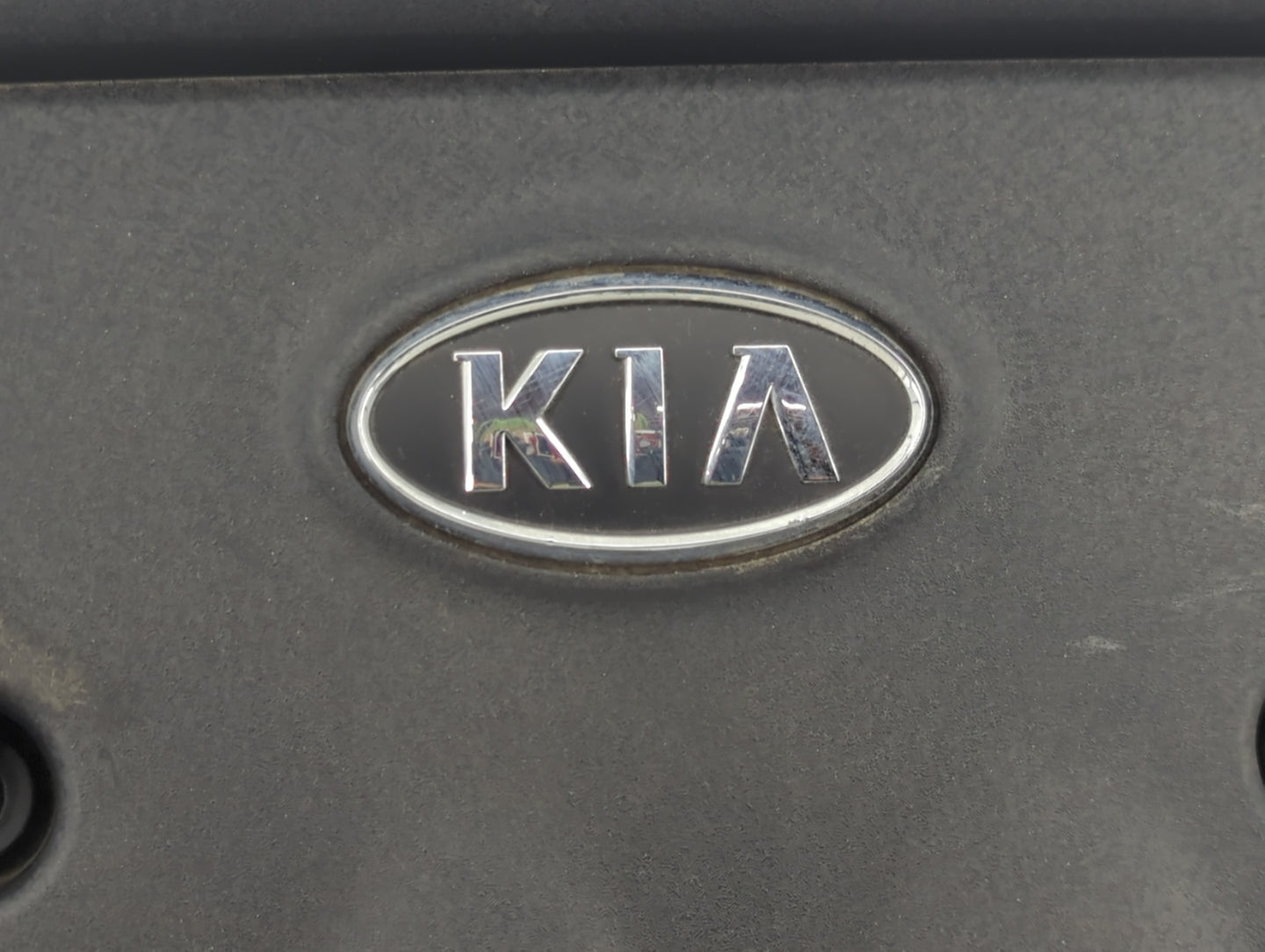 2008 Kia Optima Engine Cover - Oemusedautoparts1.com