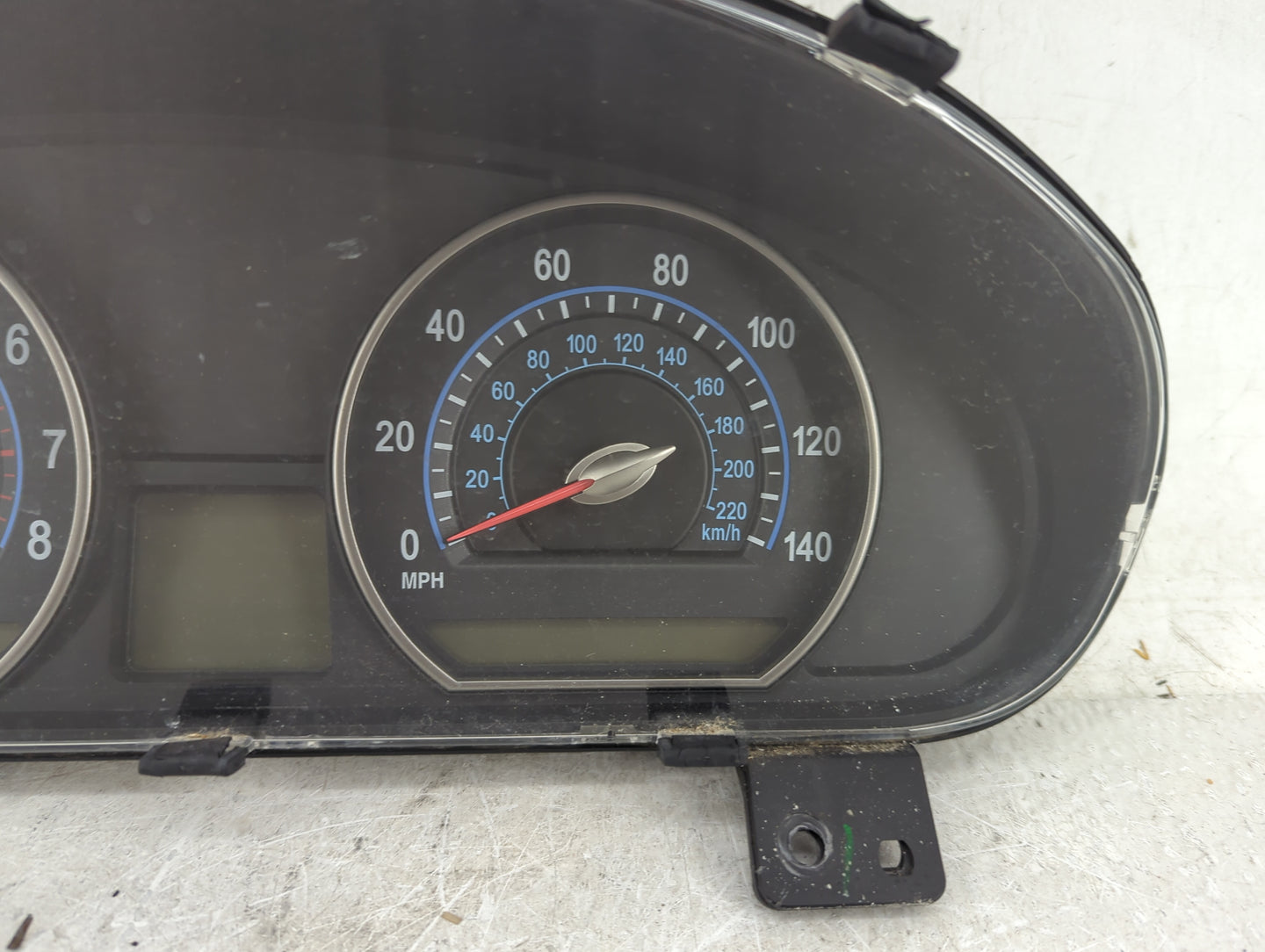 2006-2008 Kia Optima Instrument Cluster Speedometer Gauges P/N:94001-2G176 Fits Fits 2006 2007 2008 OEM Used Auto Parts - Oe