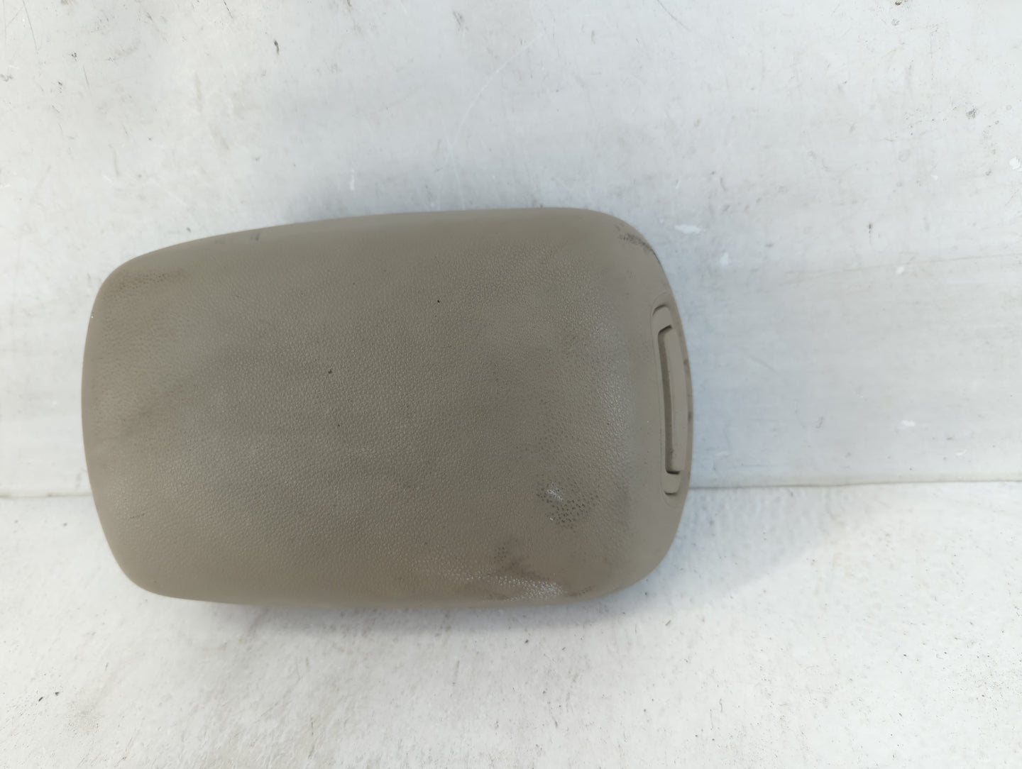 2006-2008 Kia Optima Center Console Armrest Cover Lid Fits Fits 2006 2007 2008 OEM Used Auto Parts - Oemusedautoparts1.com