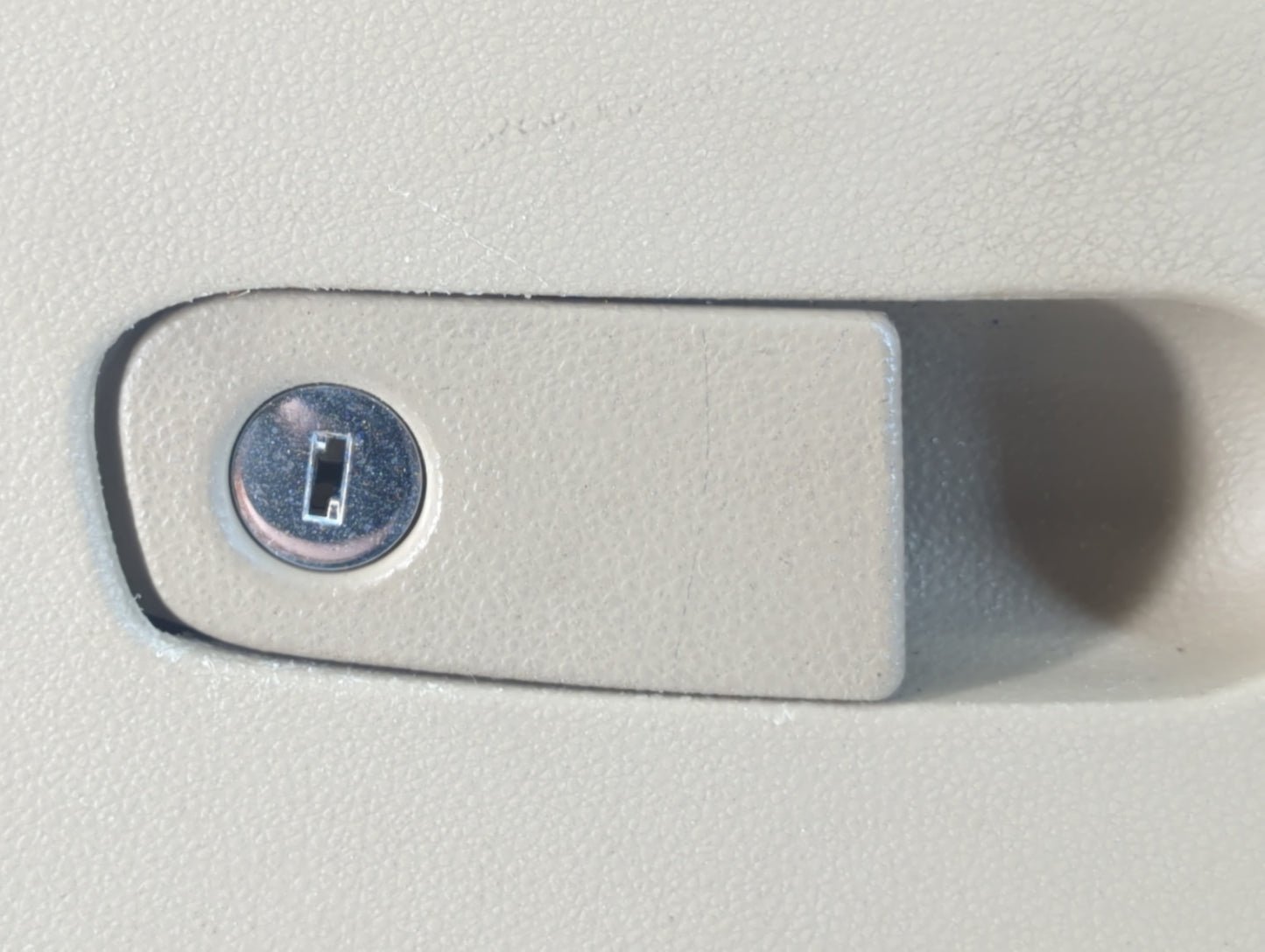 2008 Kia Optima Passenger Glove Box Door Storage Compartment - Oemusedautoparts1.com